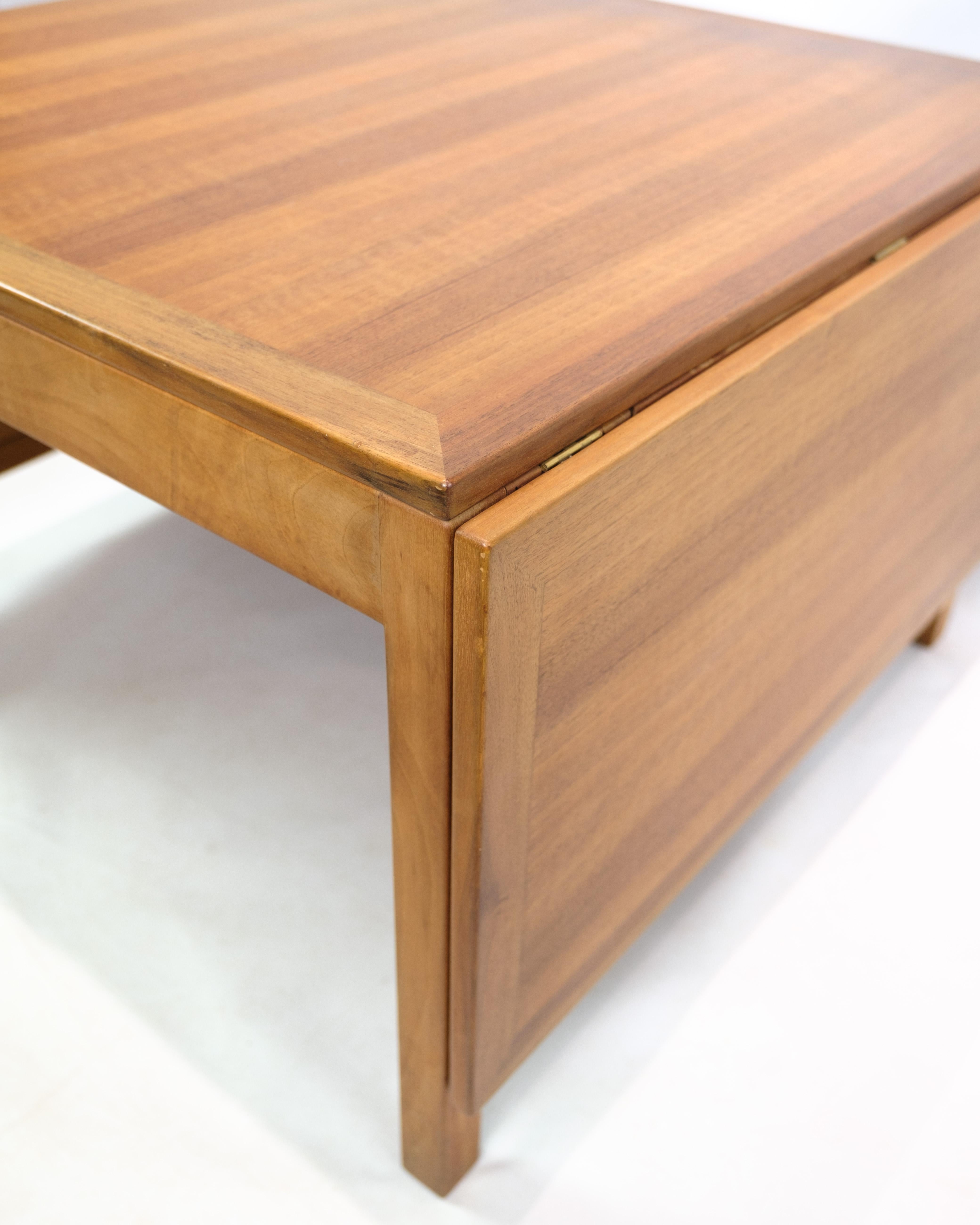 Danish Coffee table, model 5362 designed by Børge Mogensen from 1960  For Sale