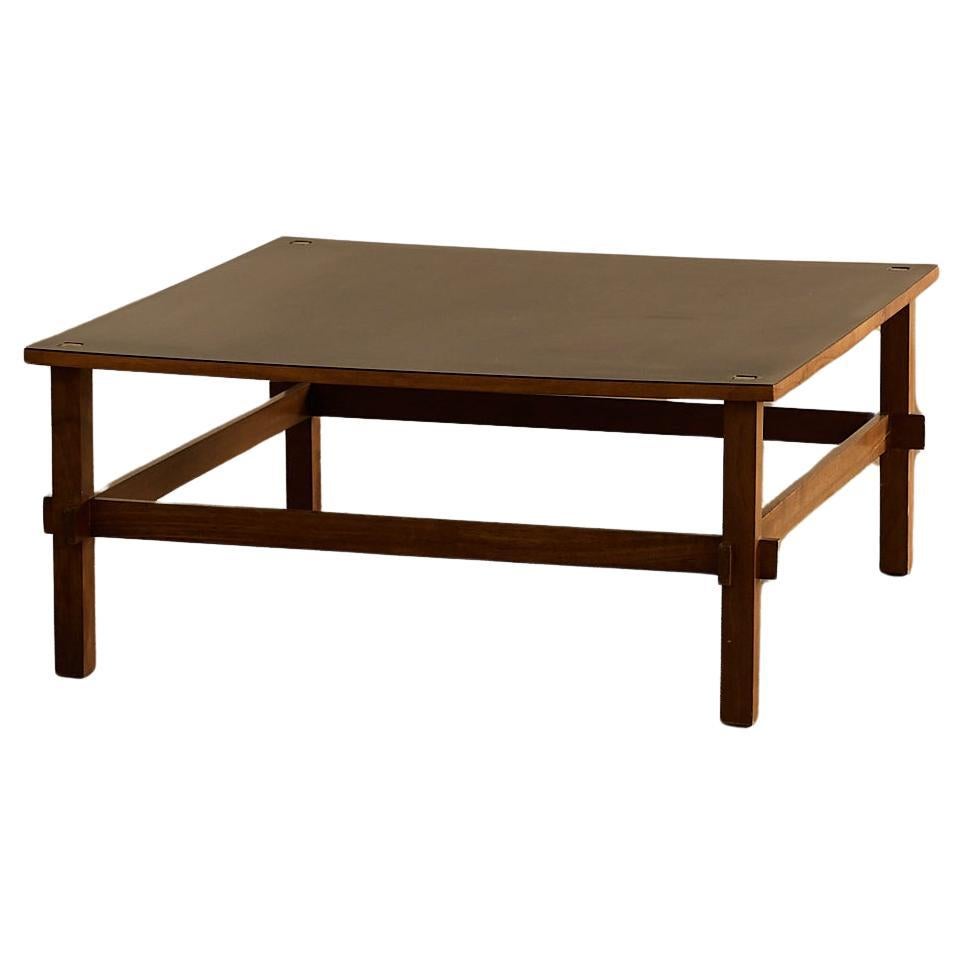 Coffee table model 740