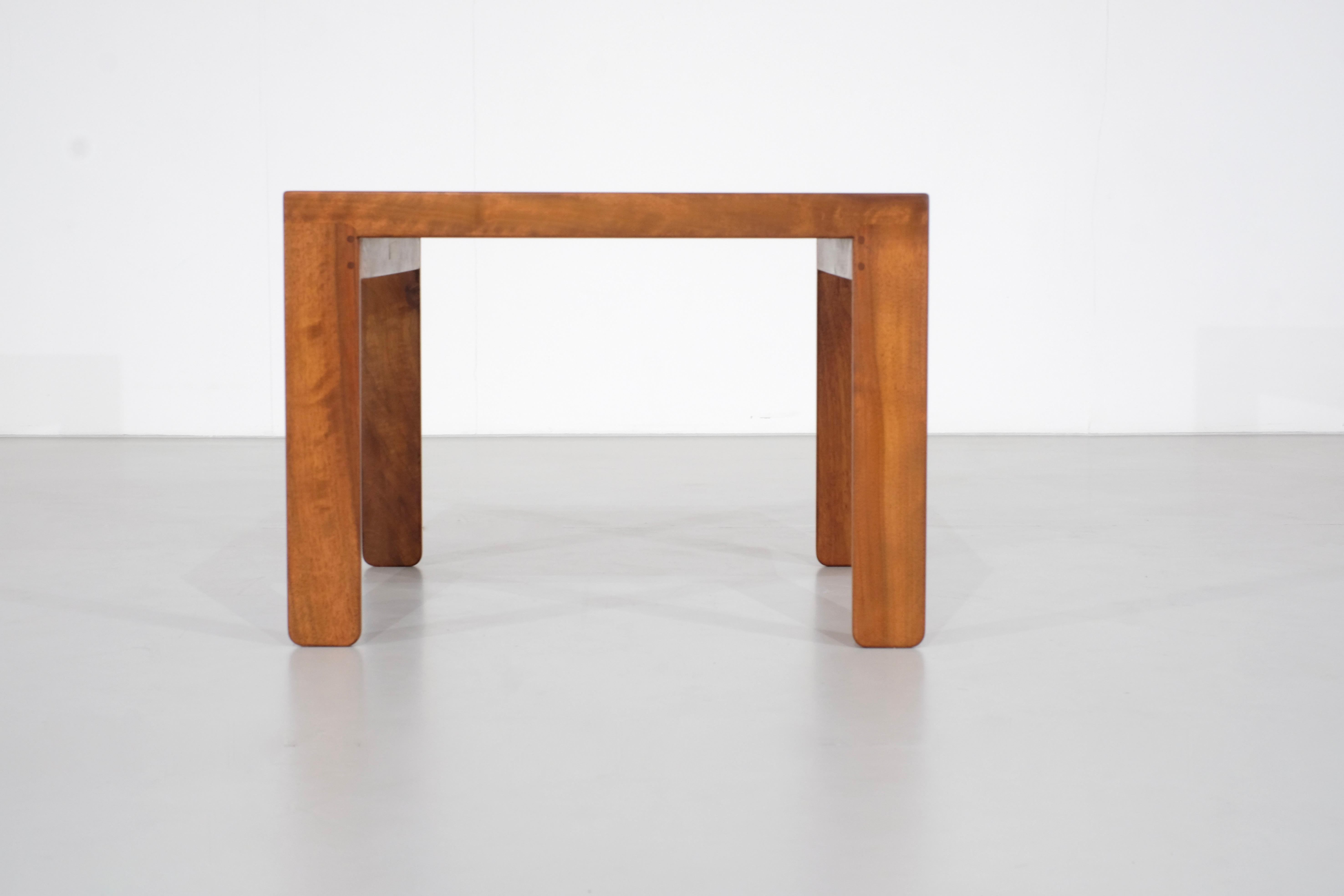 Wood Coffee Table Model 