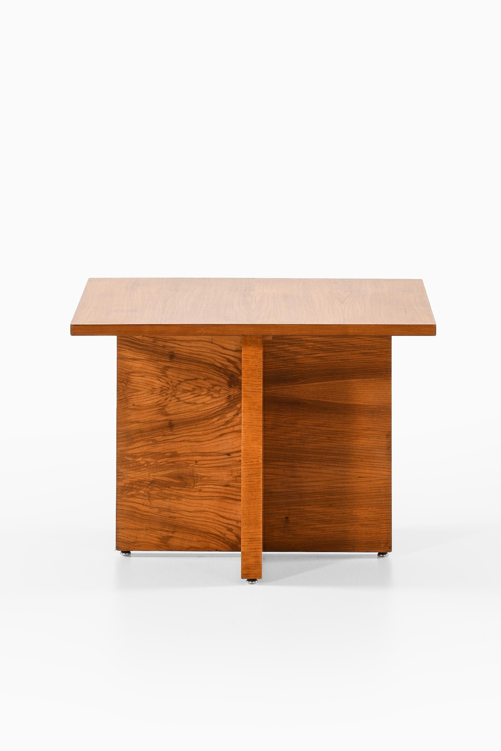 Orme Table basse, Model Birka, en orme par Axel Einar Hjorth, 1937 en vente