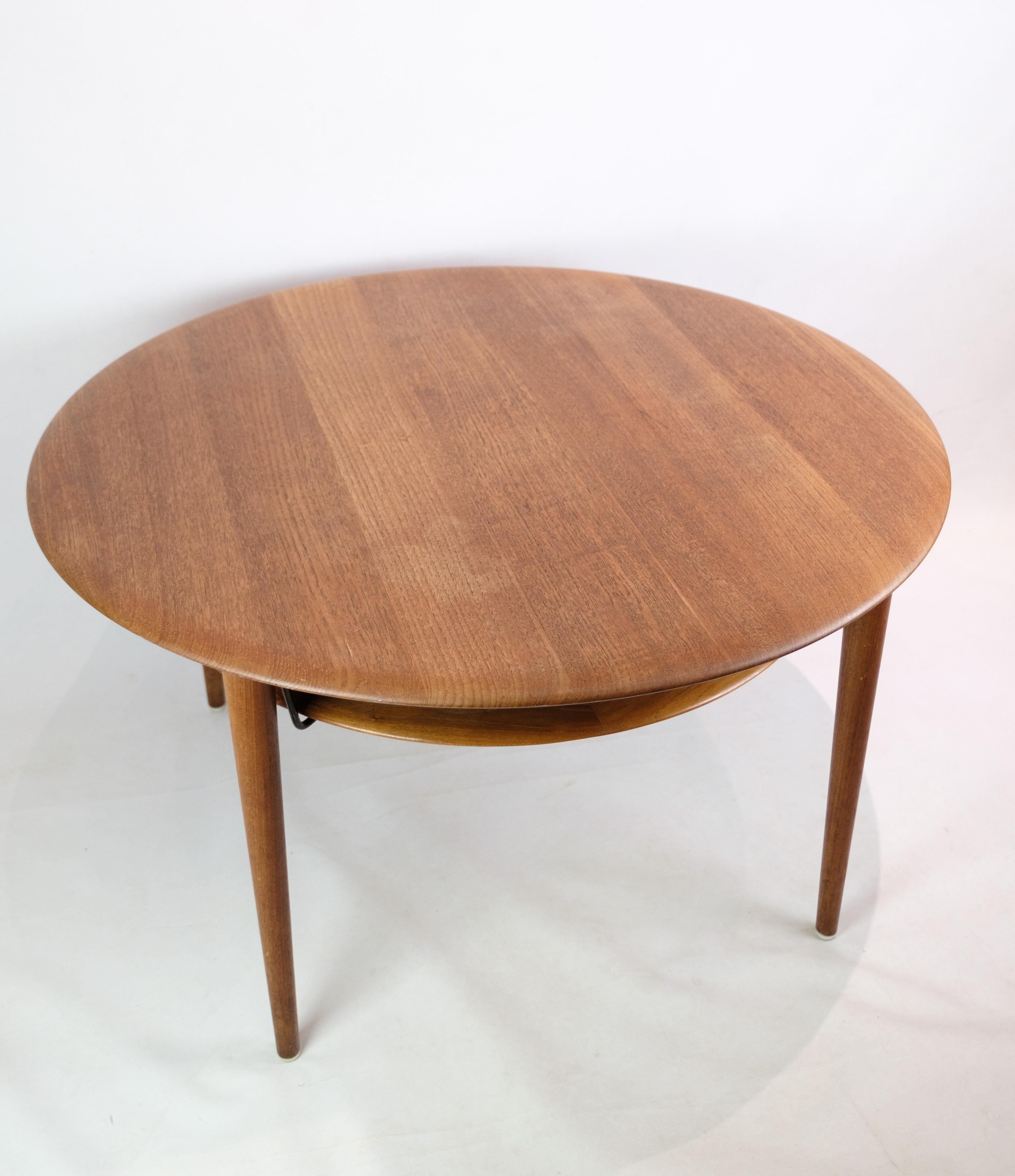 Coffee table, model FD 515, designed by Peter Hvidt & Orla Mølgaard-Nielsen 1954 For Sale 2