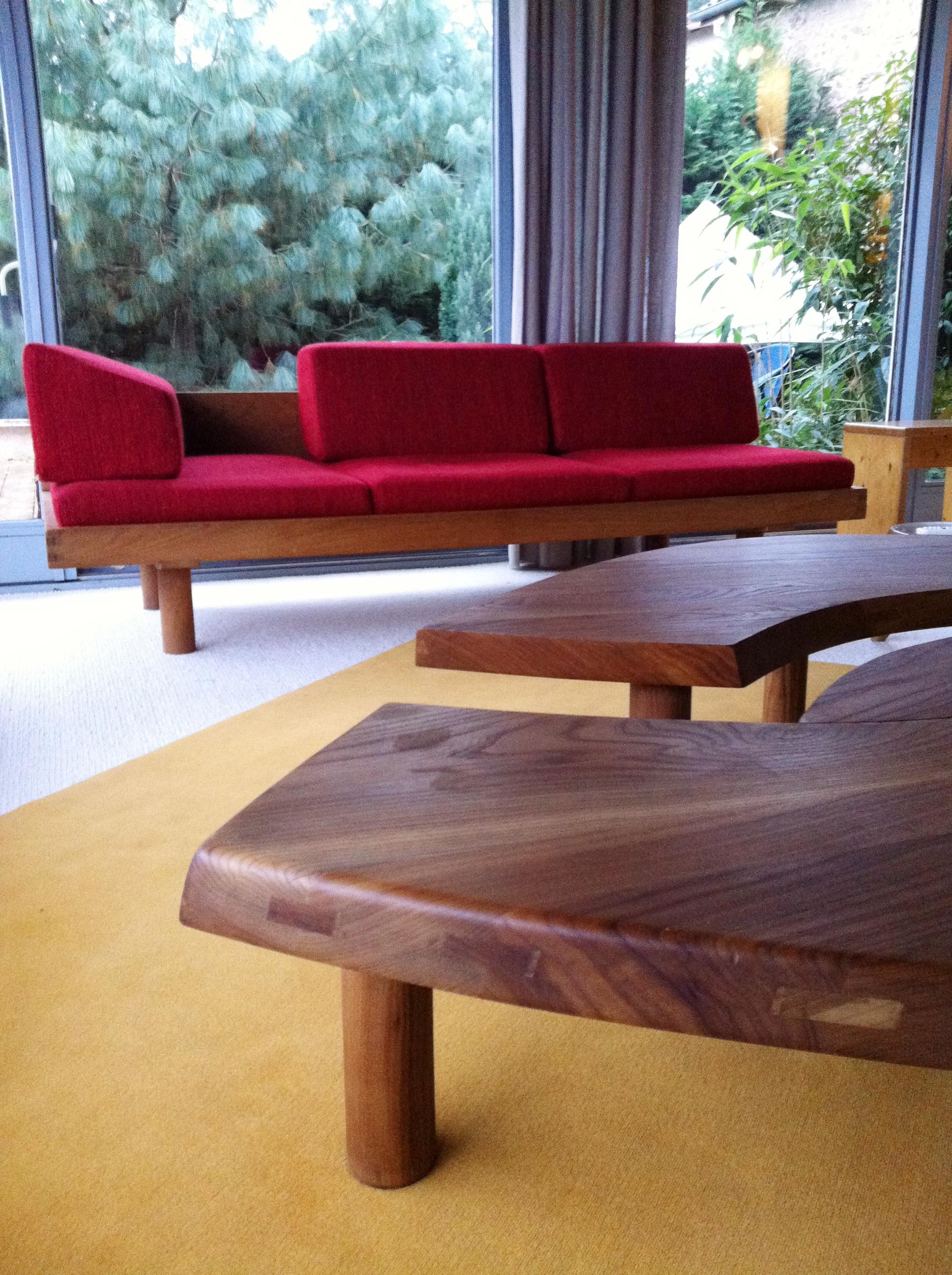 Coffee Table Model 'T 22 S' French Solid Elm, 1965 In Good Condition In Lyon, FR
