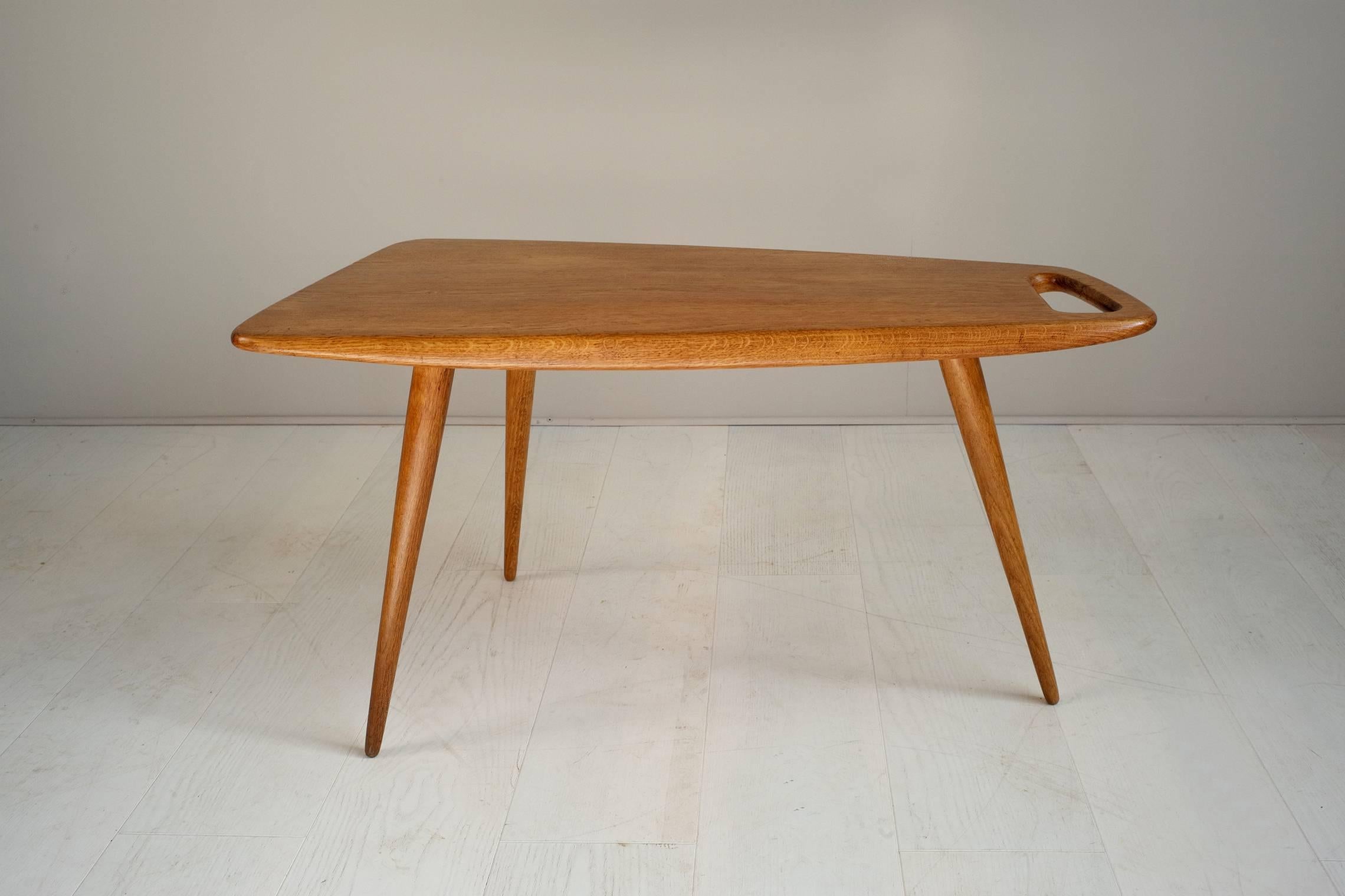 Coffee Table n ° 44 in Oak, Pierre Cruège for Forms, France, 1950 1