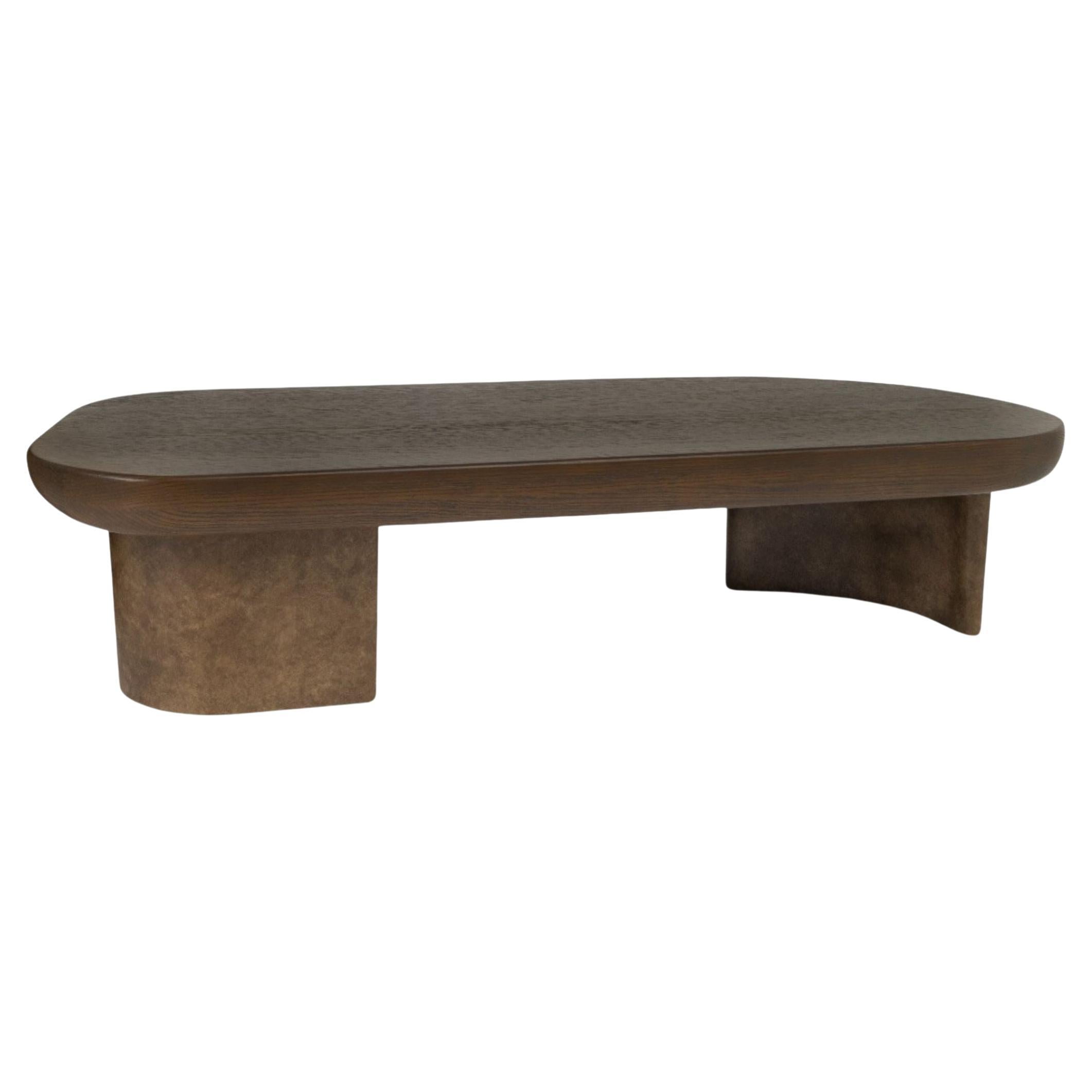  Table basse, plateau en chêne, base en bois laqué texturé faite à la main, océan en vente