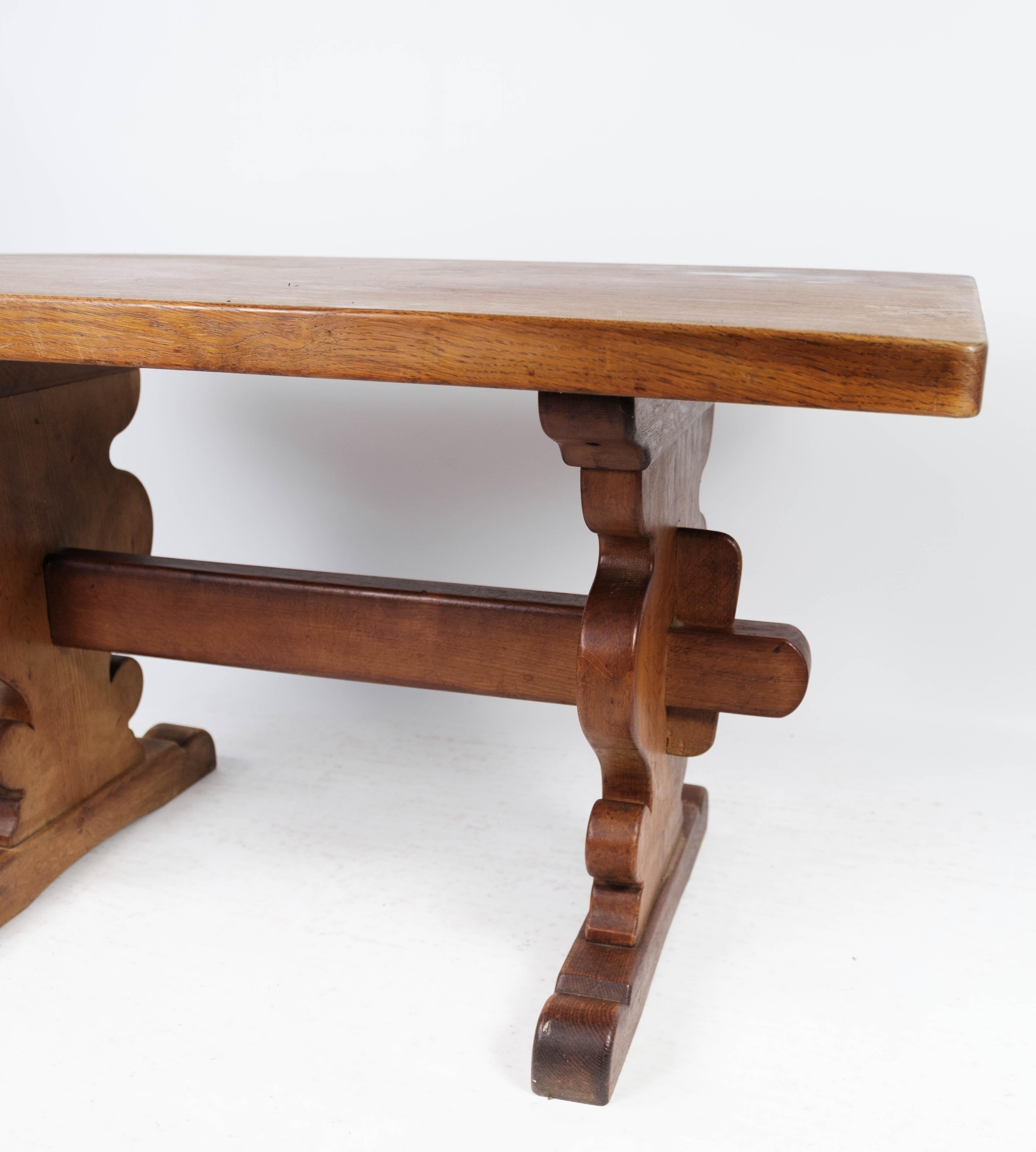 Danish Coffee Table of Oak, and in Great Vintage Condition from the 1970s