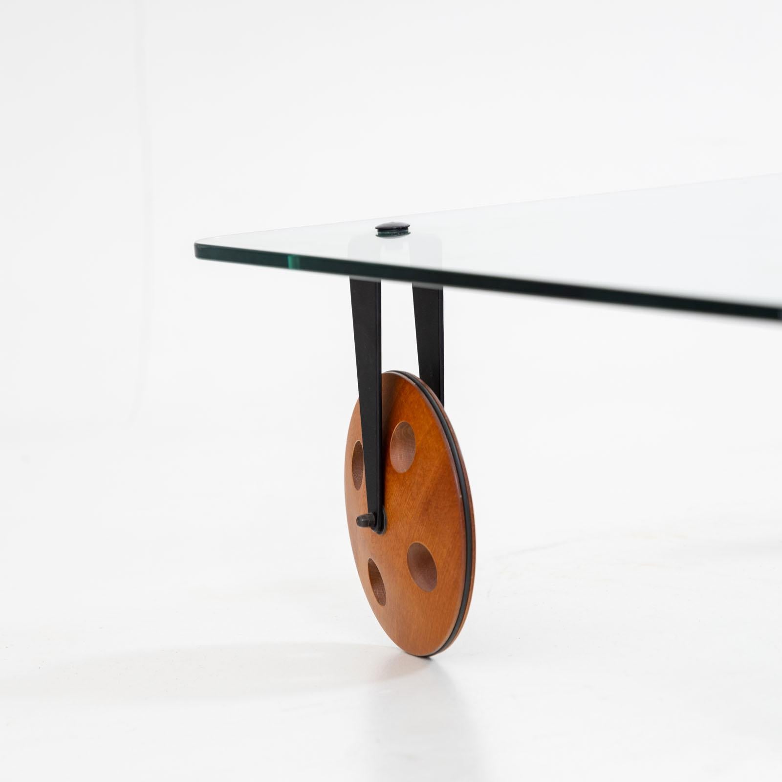 Mid-Century Modern Coffee Table on Wheels in the Style of Gae Aulenti, Italy, Mid-20th Century For Sale