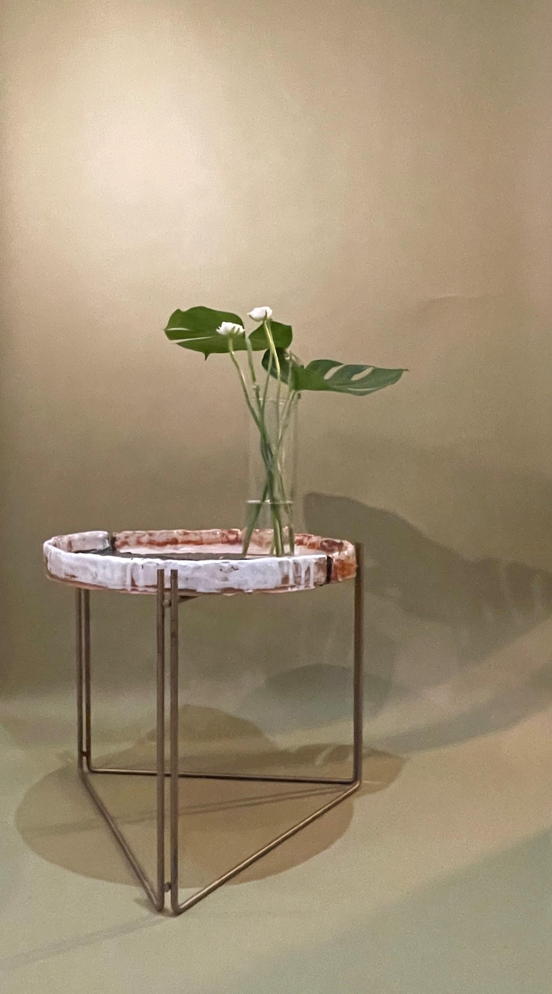 Couchtisch oder Beistelltisch 'or Side' mit Keramikplatte und Stahl von Hannelore Freer und Filipe Ramos im Zustand „Neu“ im Angebot in Sao Paulo, Sao Paulo