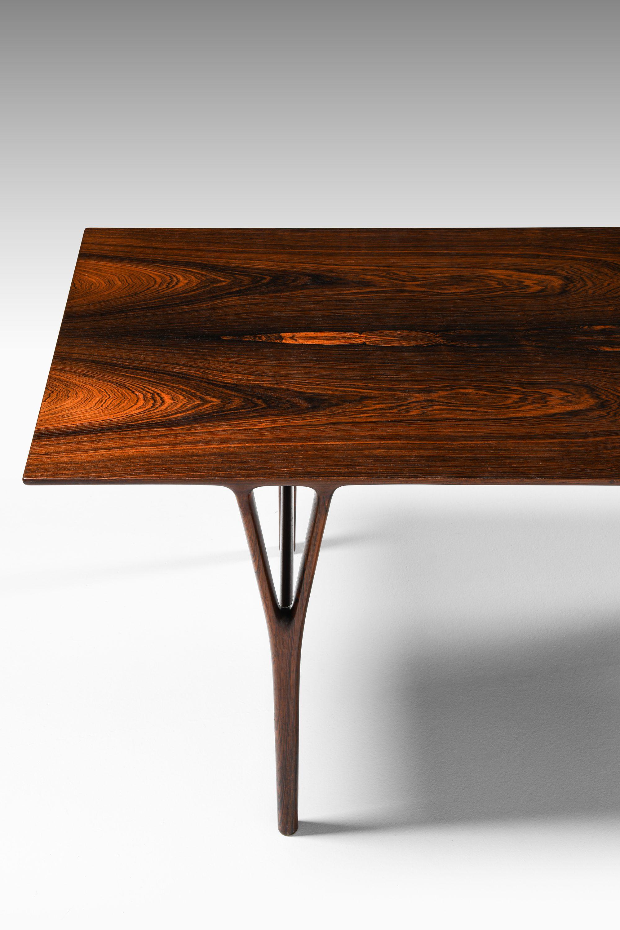 Table basse ou table d'appoint en bois de rose par Helge Vestergaard Jensen en vente 4