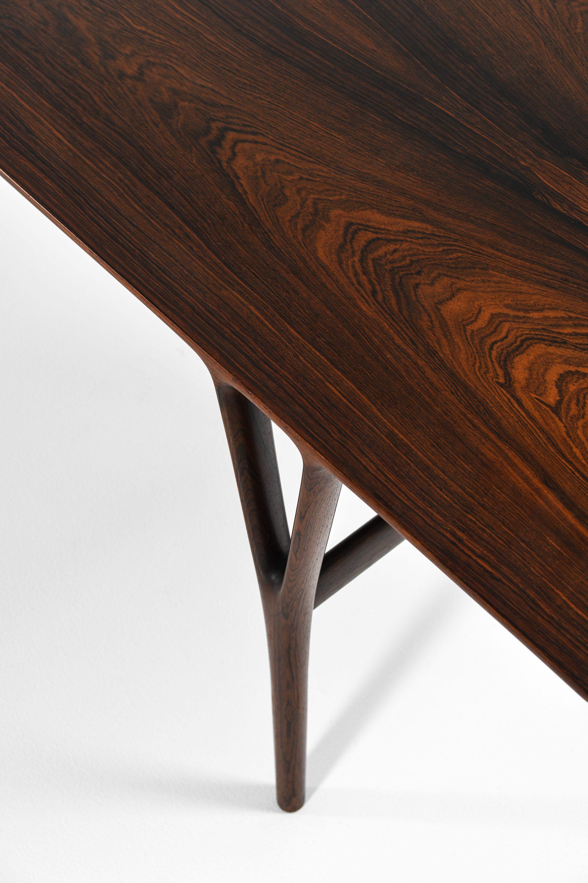 Table basse ou table d'appoint en bois de rose par Helge Vestergaard Jensen Bon état - En vente à Limhamn, Skåne län