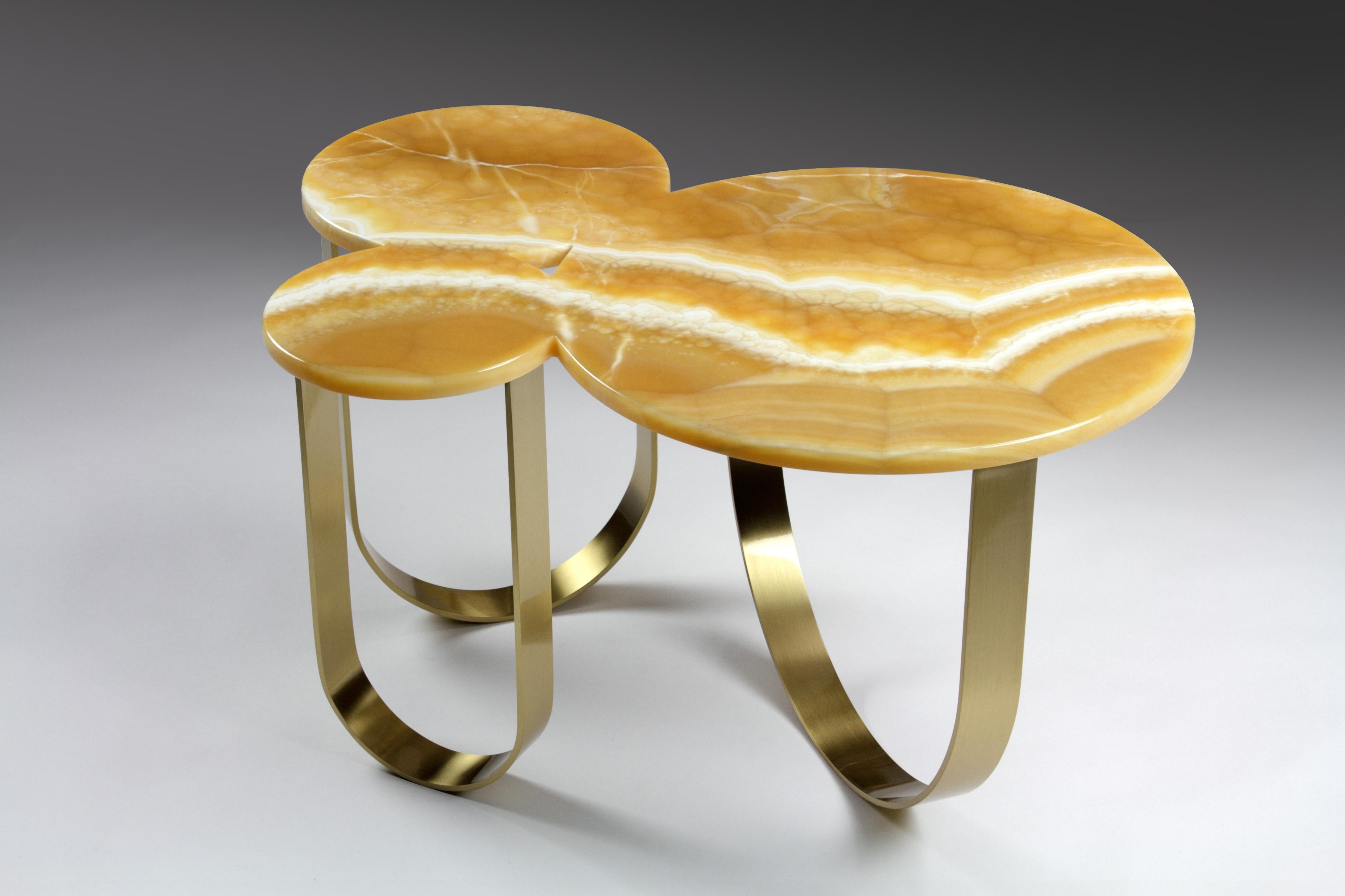 Coffee Table Orange Onyx Brass Circular Composable Contemporary Italian Design In New Condition For Sale In Ancona, Marche