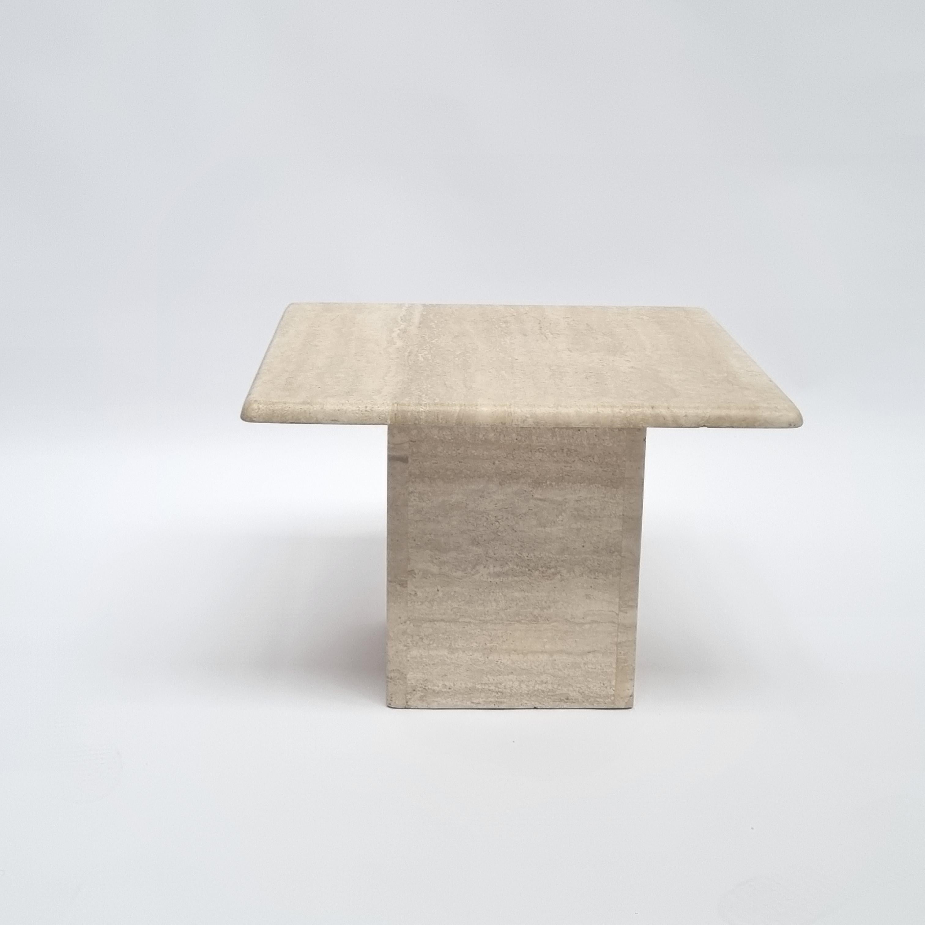 Coffee table out of Travertine, 1970s, Italy. Measures: W 45 x D 45 x H 38.
