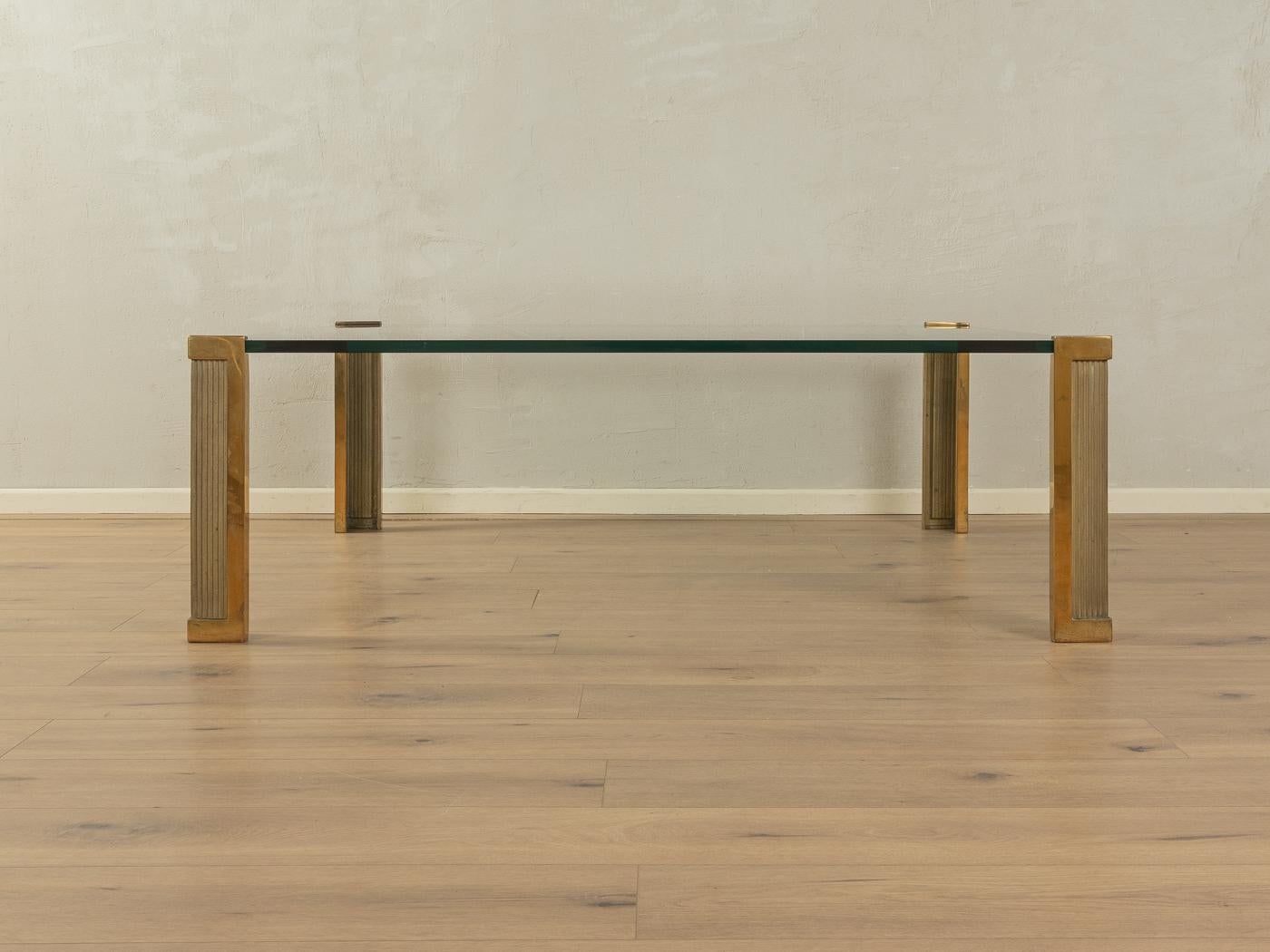Fin du 20e siècle Table basse Peter Ghyczy, 132 x 132 cm en vente