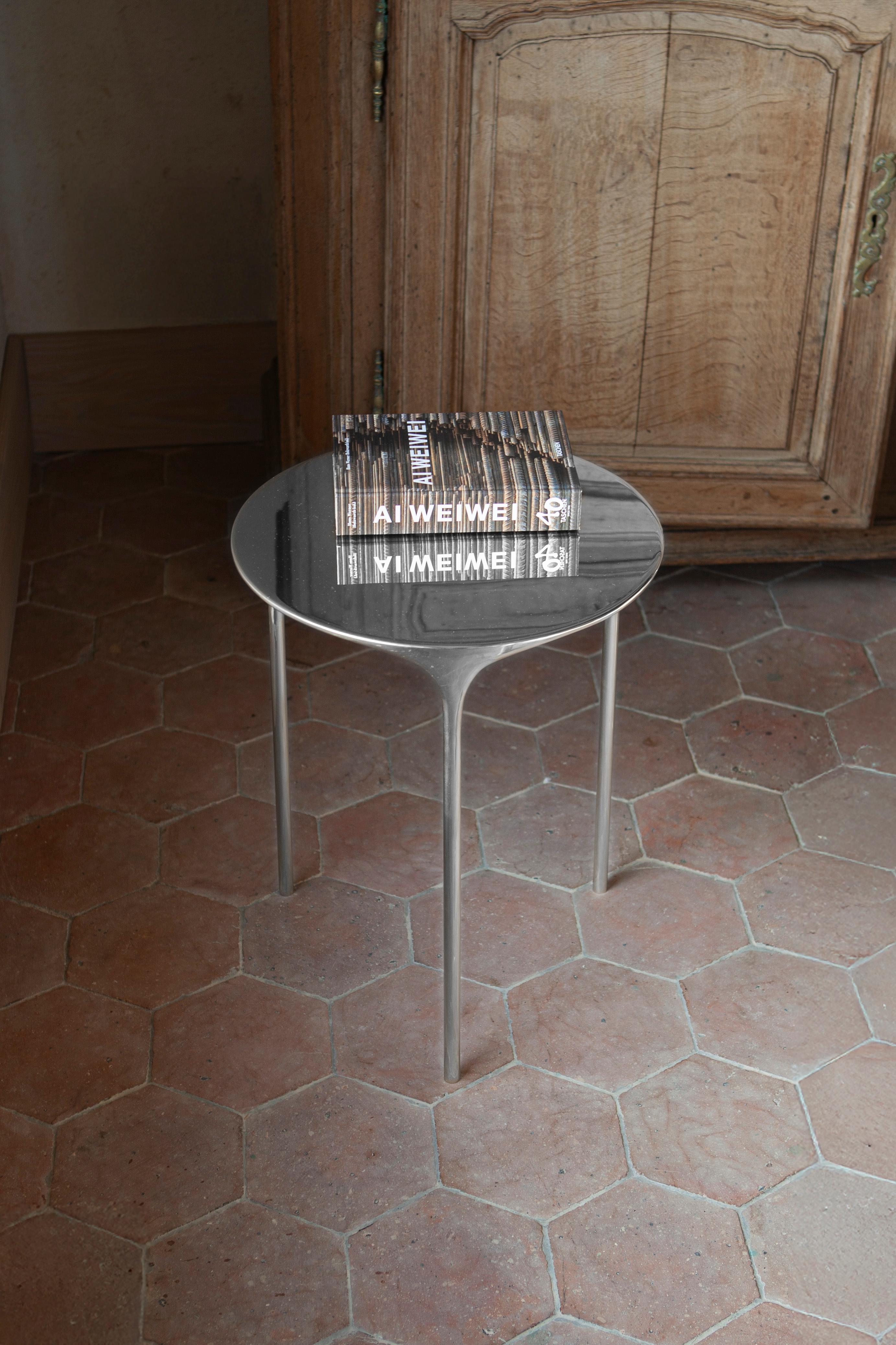 XXIe siècle et contemporain Table basse - Aluminium poli en vente