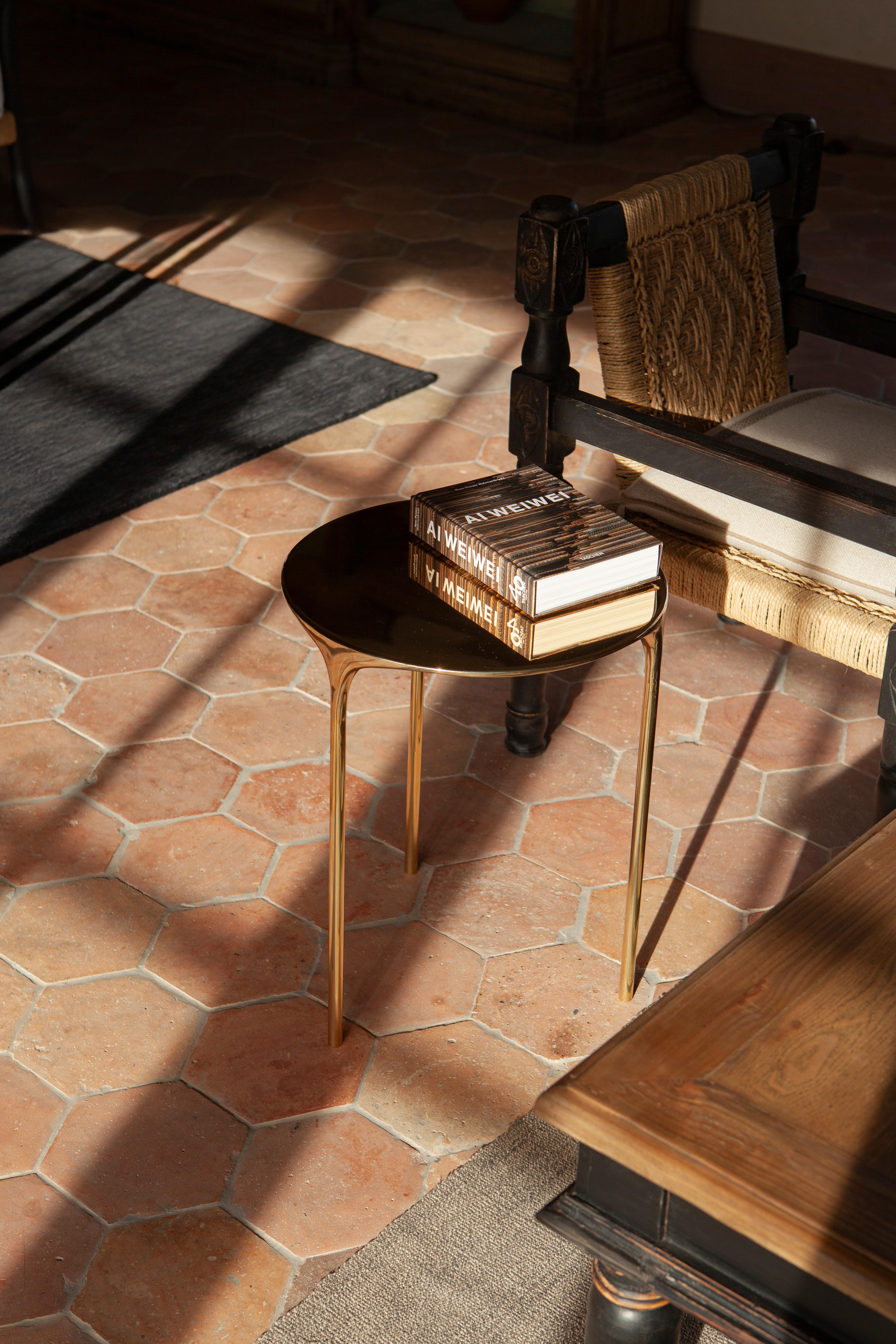 Poli UNISM - Table basse - Laiton poli en vente