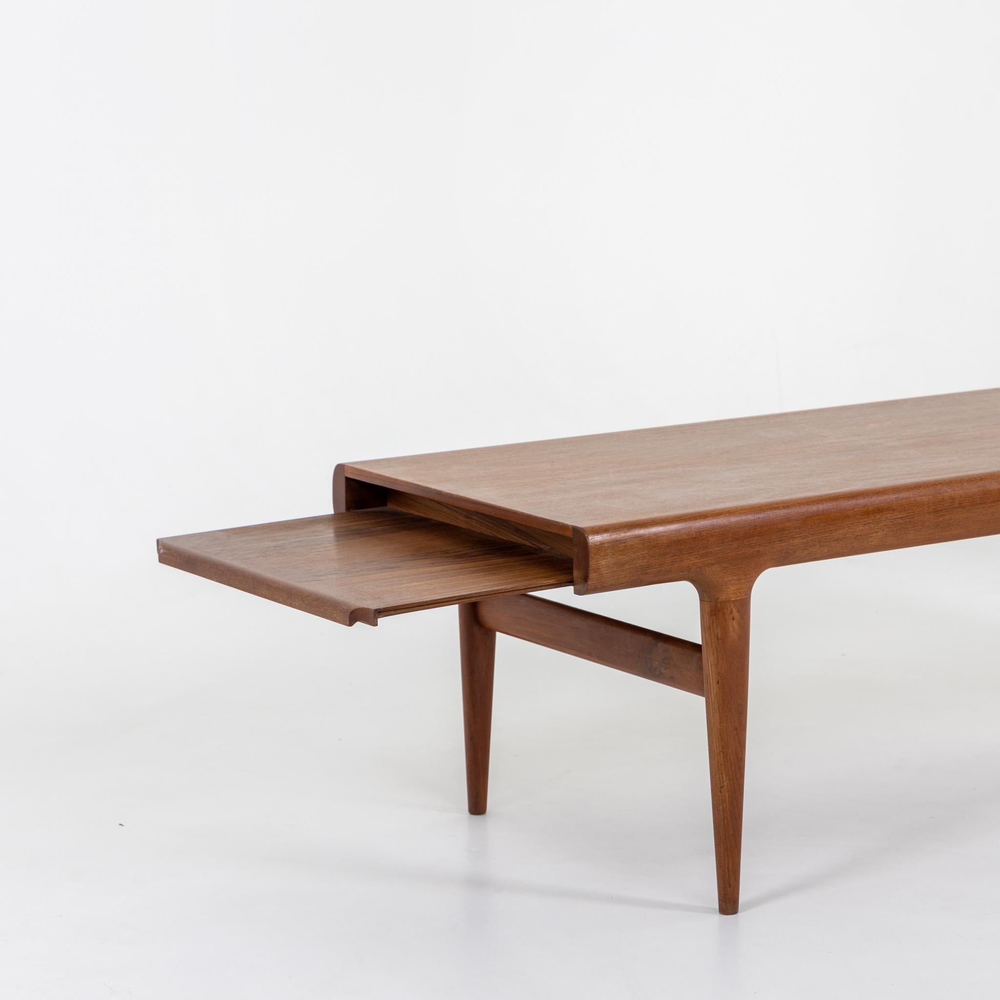 Coffee Table, Probably Denmark Mid-20th Century For Sale 4