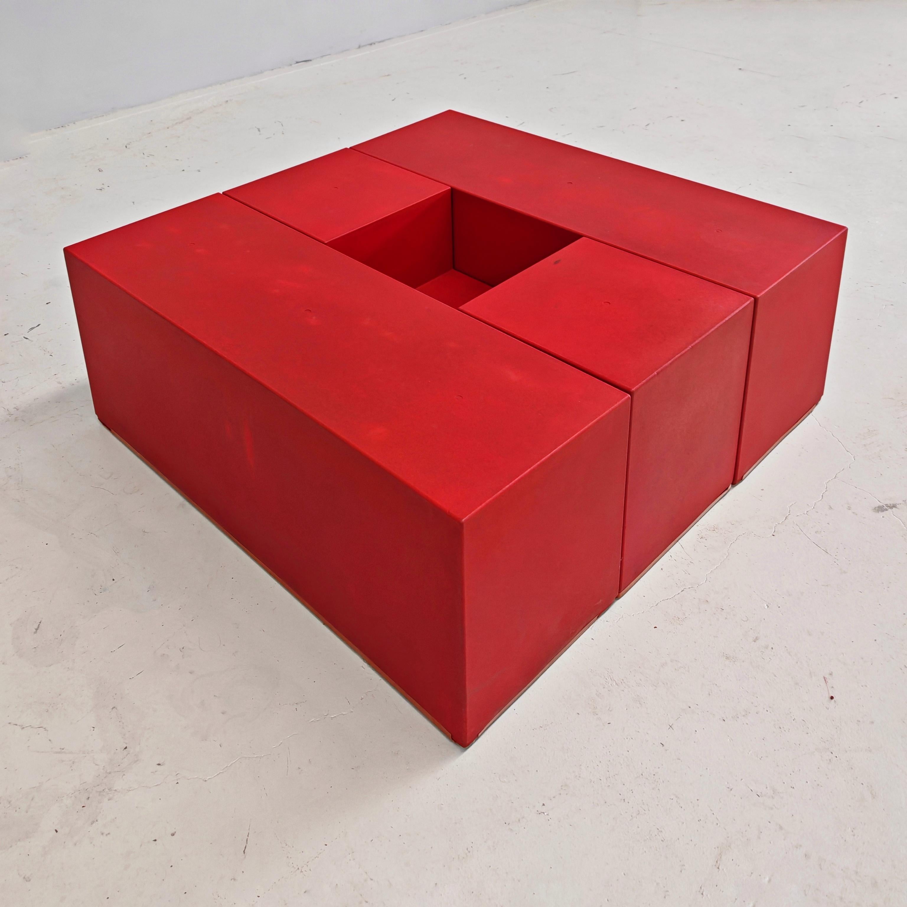 Mid-Century Modern Coffee Table red 70s composed of 3 modules of 
