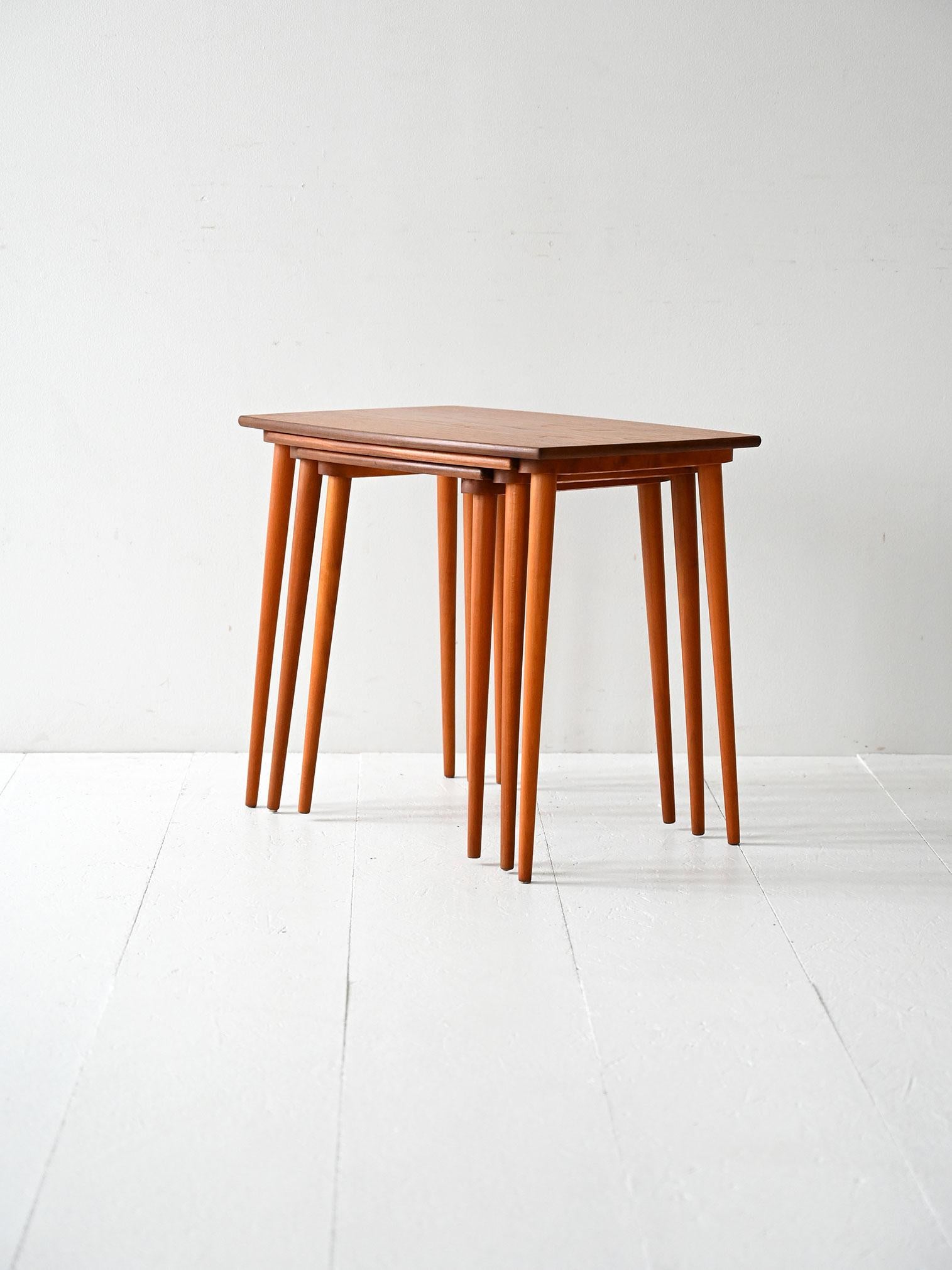 Mid-20th Century Scandinavian slide-in coffee table For Sale