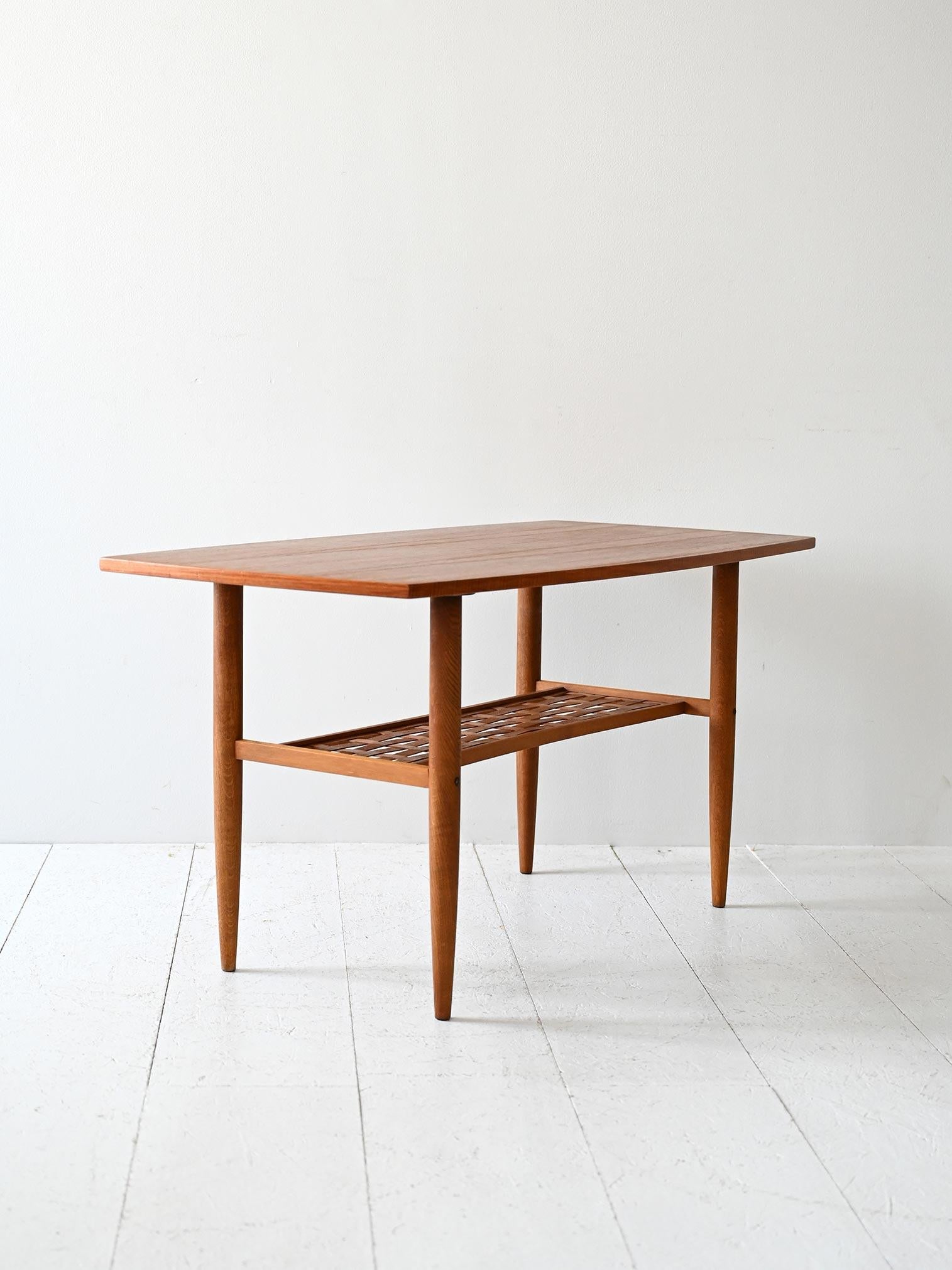 Scandinavo moderno Coffee table scandinavo anni ’50/60 in teak in vendita