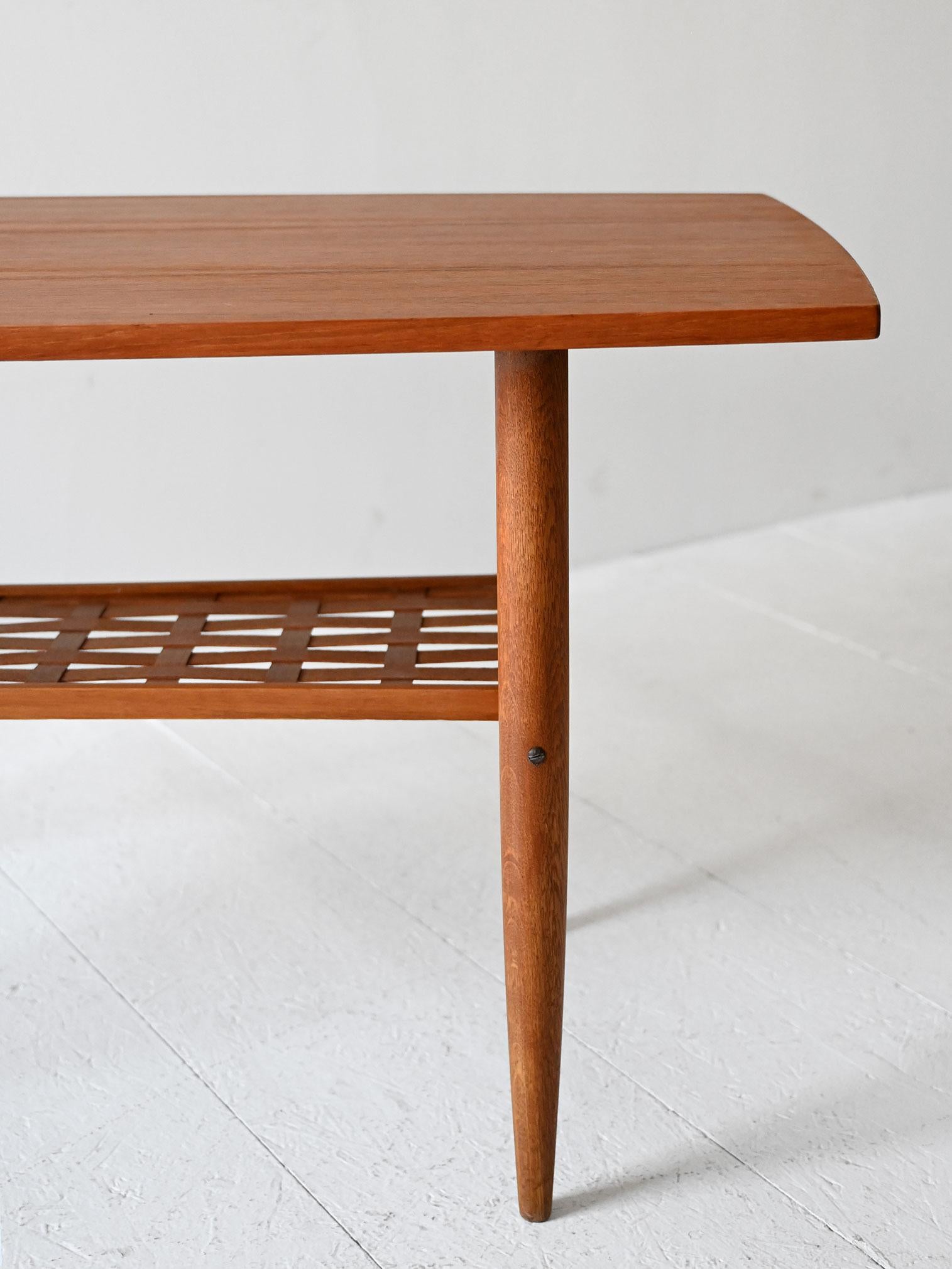 Mid-20th Century Coffee table scandinavo anni ’50/60 in teak in vendita