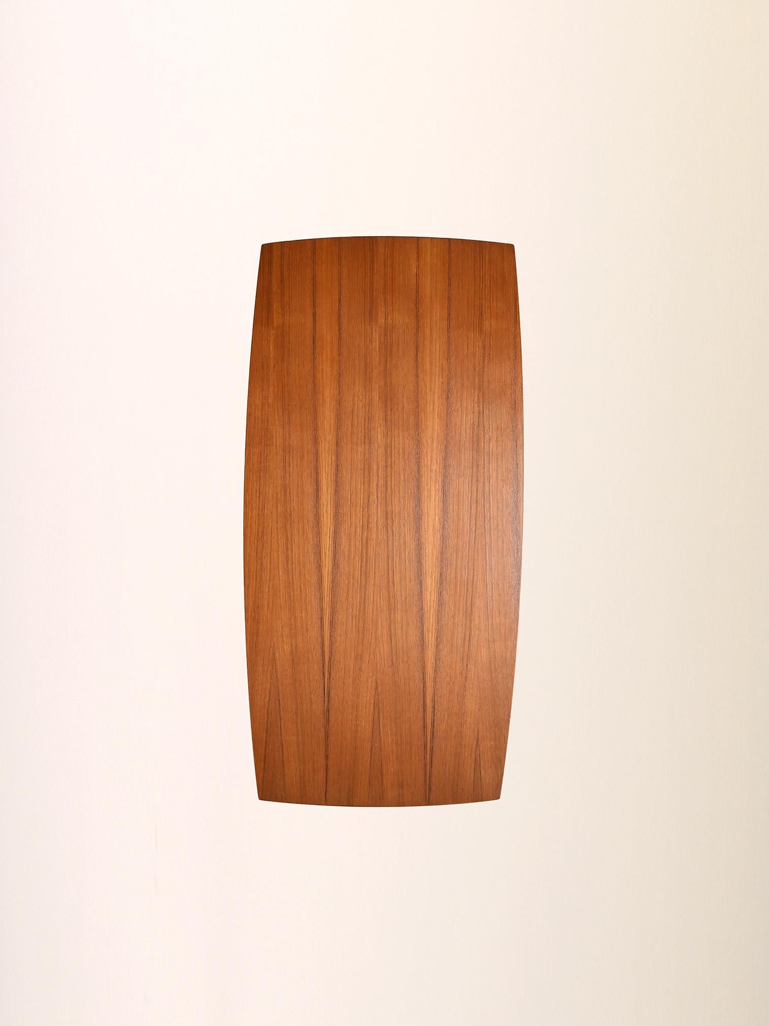 Coffee table scandinavo anni ’50/60 in teak in vendita 1