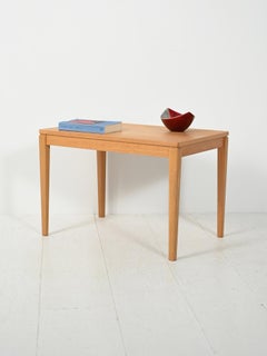 Table basse scandinave en hêtre des années 50-60