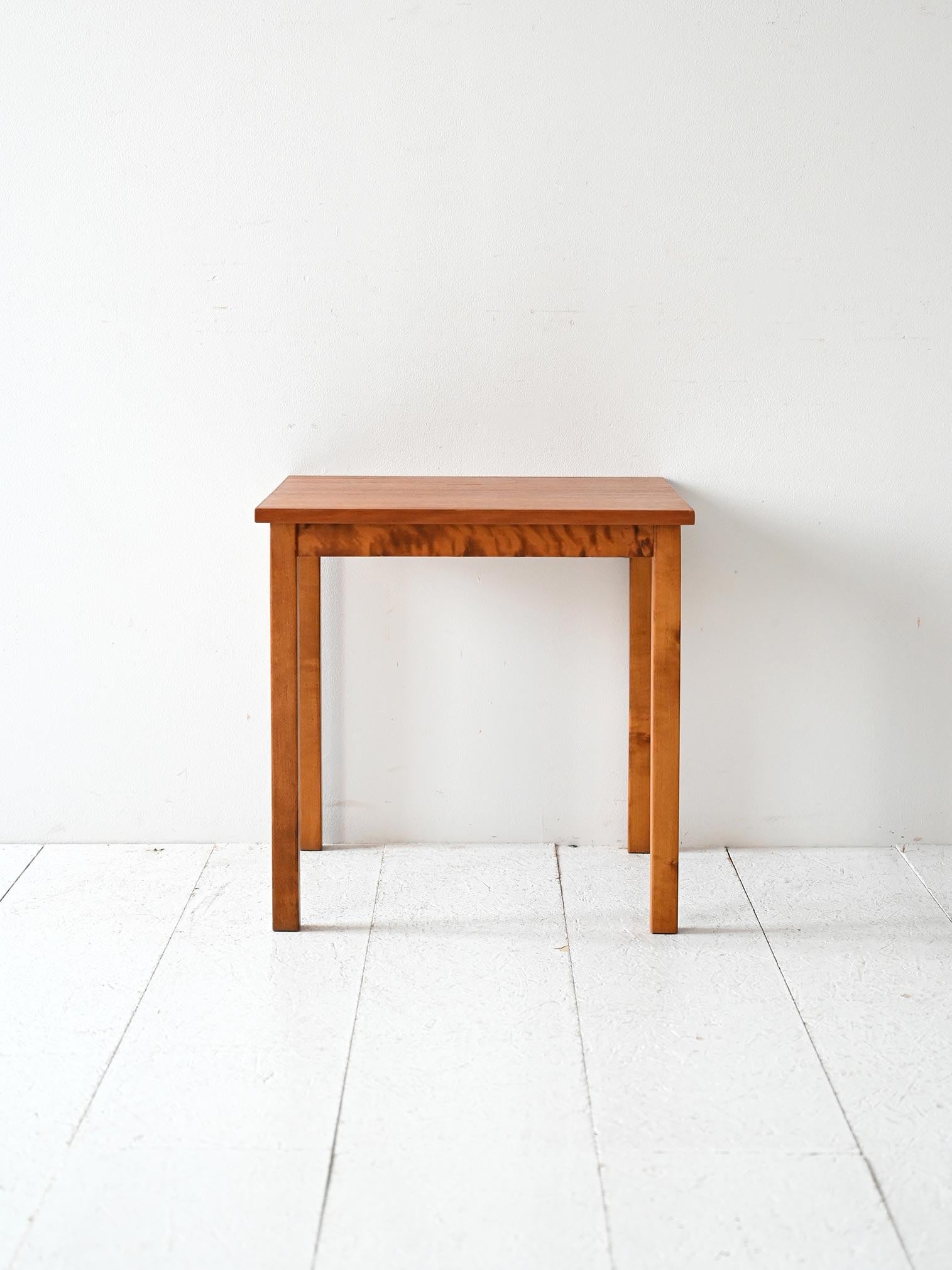 Scandinavo moderno Coffee table scandinavo vintage in rovere con inserti in radica in vendita