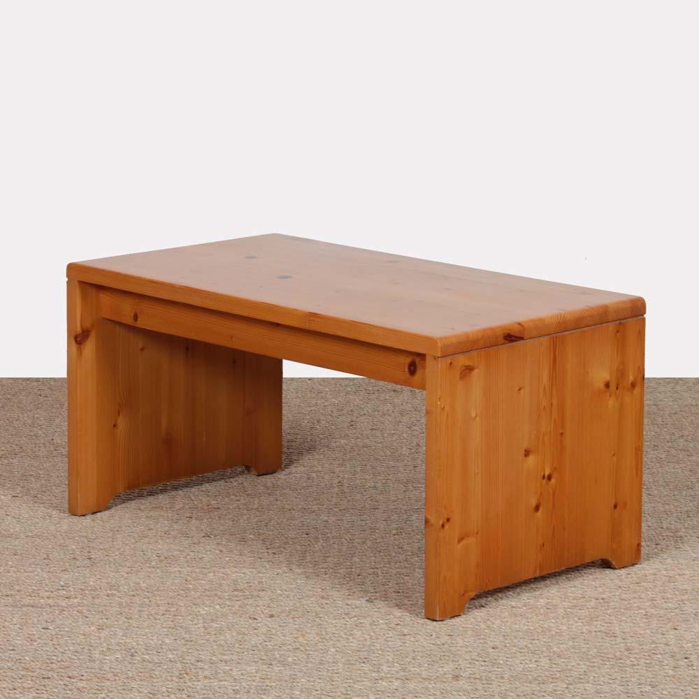 Coffee table, selected by Charlotte Perriand for Les Arcs, 1960 For Sale 2