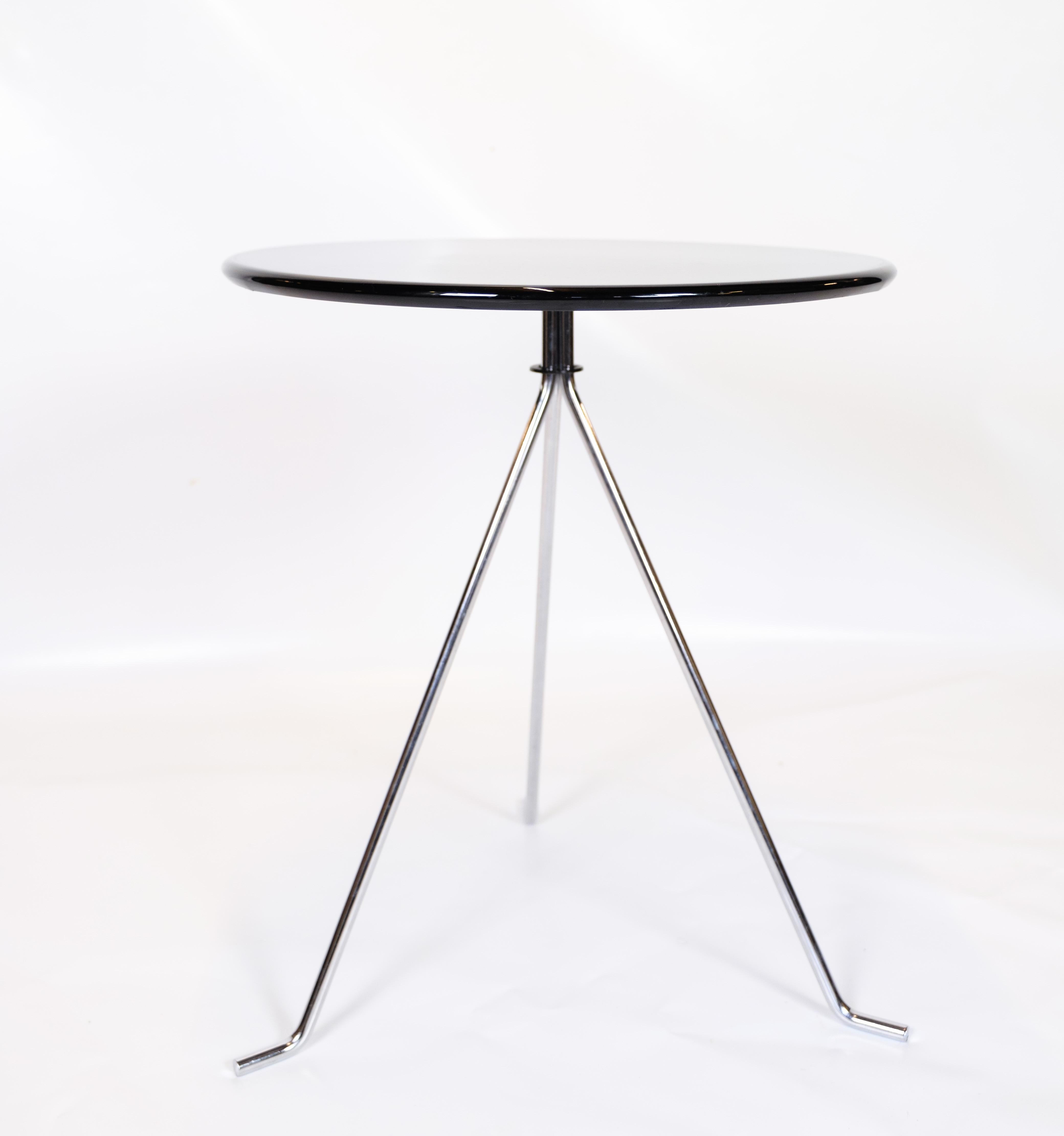 Scandinavian Modern Coffee table set consisting of 3 small round tables with chrome legs  For Sale