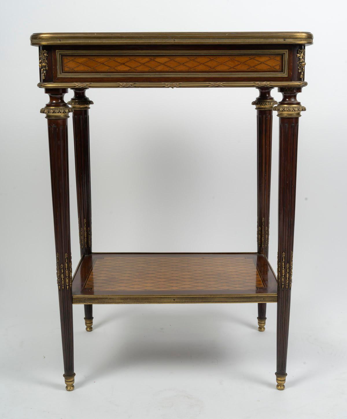 Coffee Table, Side Table, in Marquetry and Gilded Bronze, Napoleon III Period. Napoleón III en venta