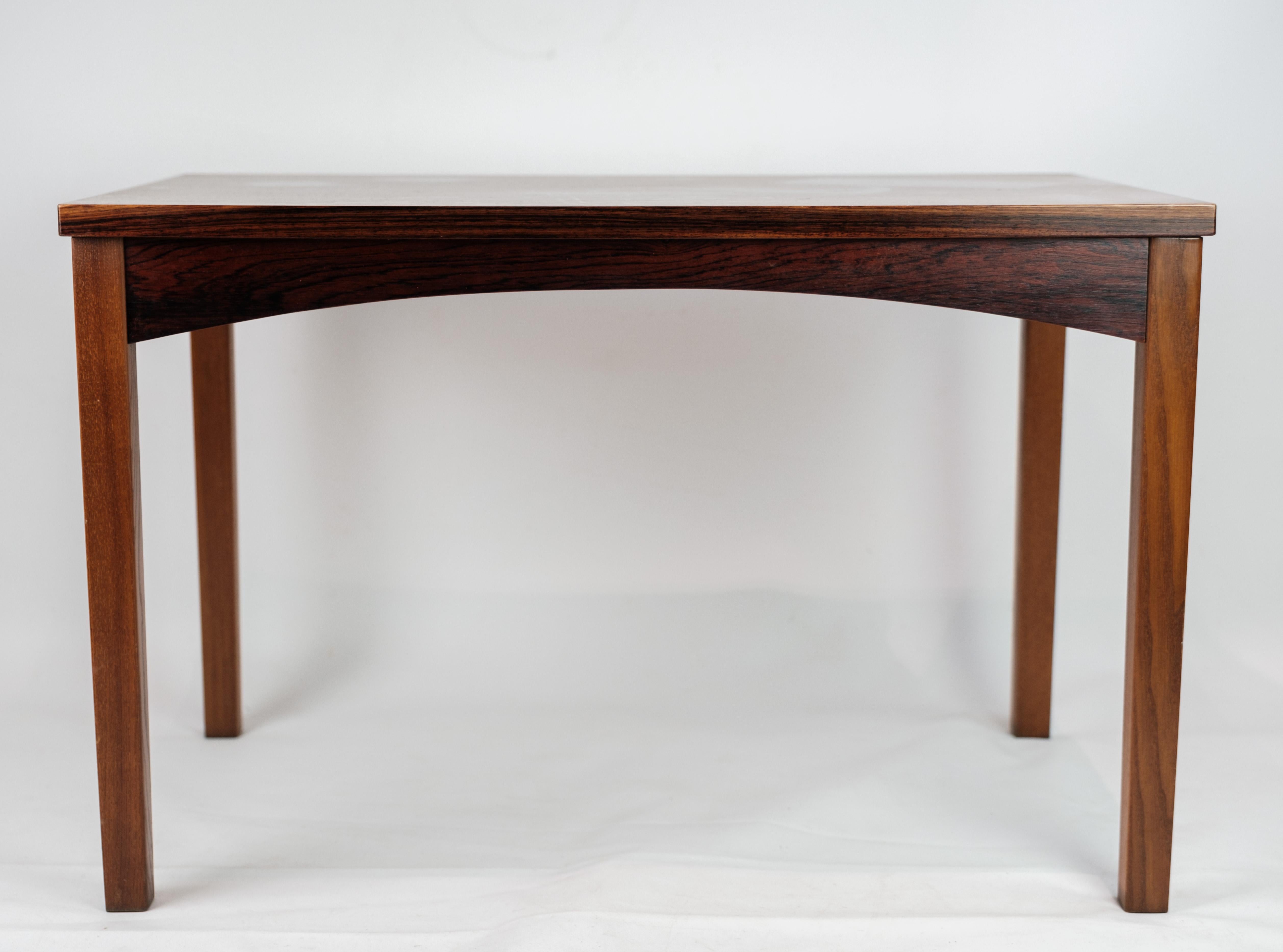Danois Table basse/table d'appoint fabriquée en bois de rose de Rio dans les années 1960 en vente