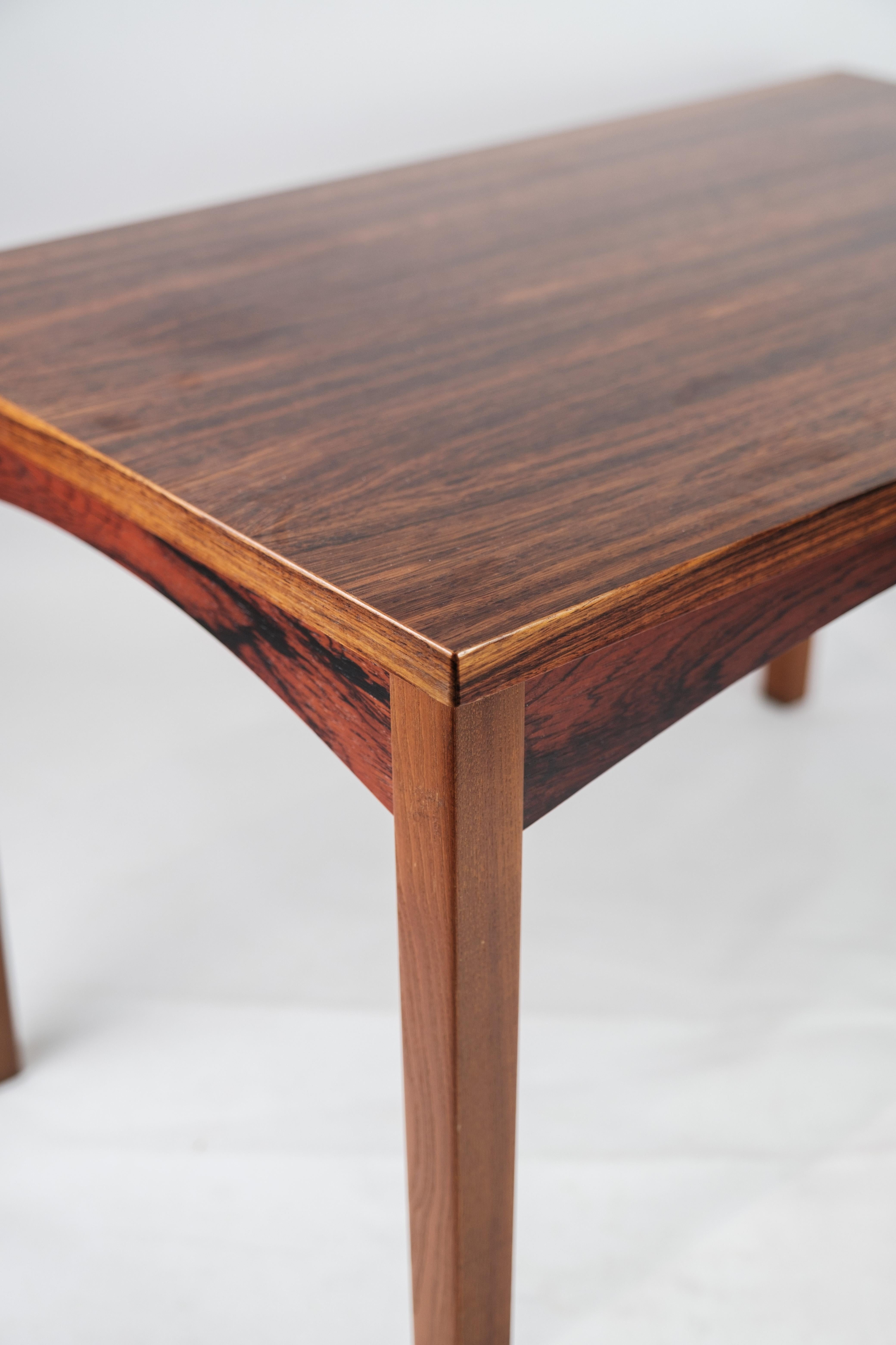 Table basse/table d'appoint fabriquée en bois de rose de Rio dans les années 1960 en vente 1