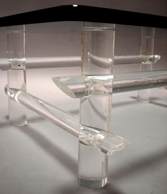 Beautiful 1970s signed Les Prismatiques, Lucite and glass coffee table. Top quality design and construction. This table is heavy and is ready for use.