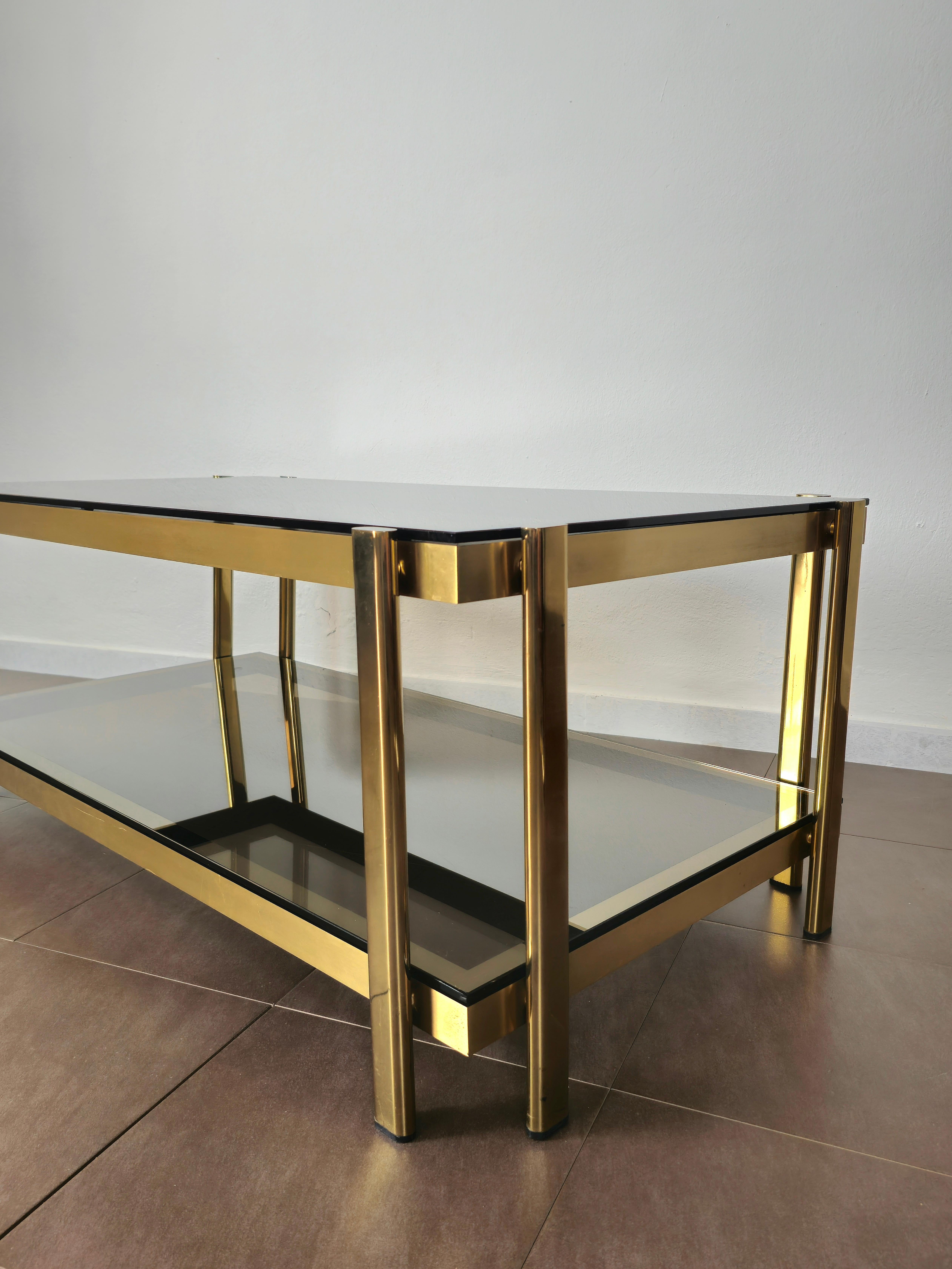 Coffee Table Smoked Glass Brass Golden Enamelled Aluminum Midcentury, 1970s In Good Condition For Sale In Palermo, IT