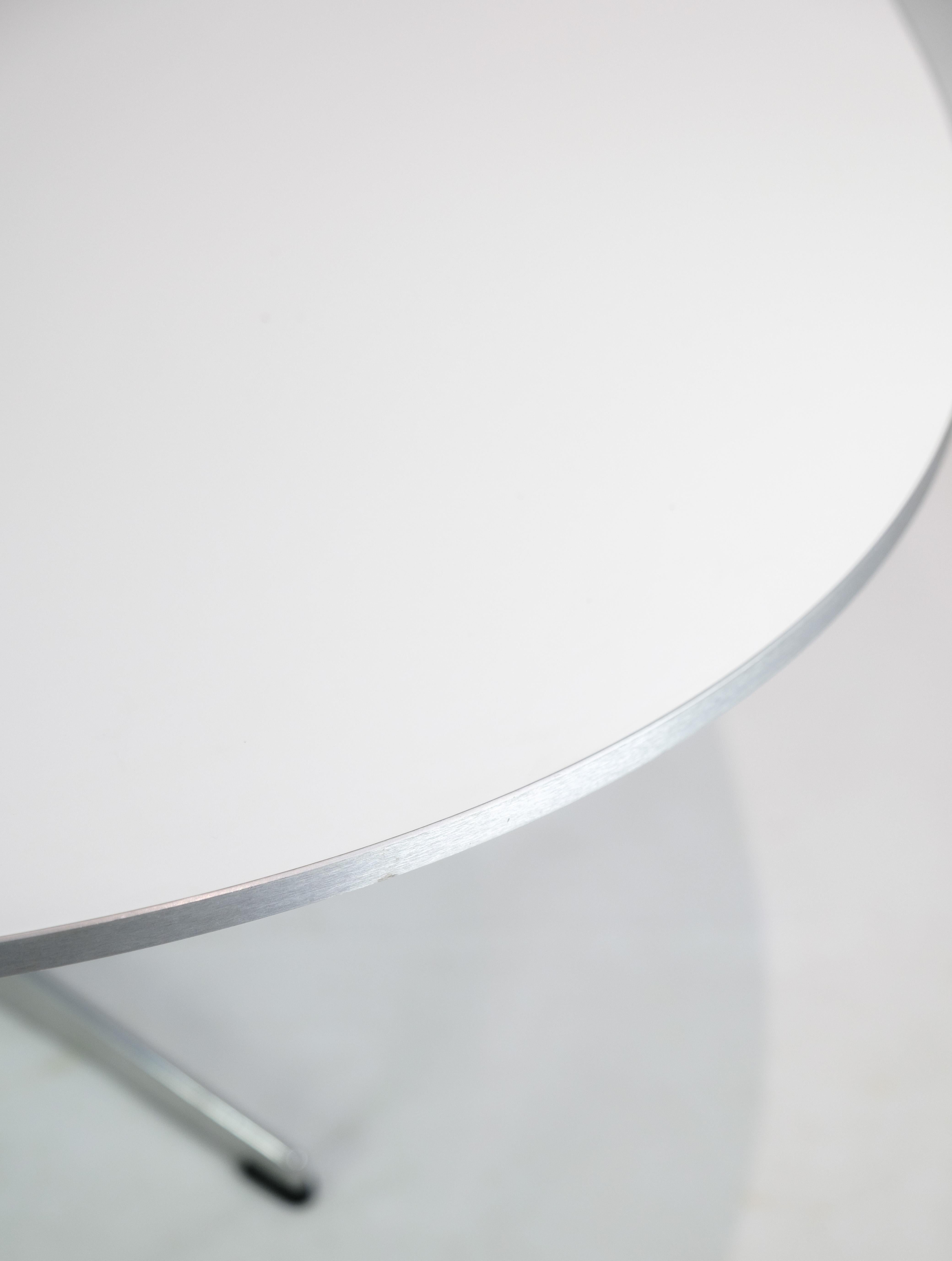 Danish Coffee Table / Sofa Table, Arne Jacobsen, Fritz Hansen, 2018 For Sale