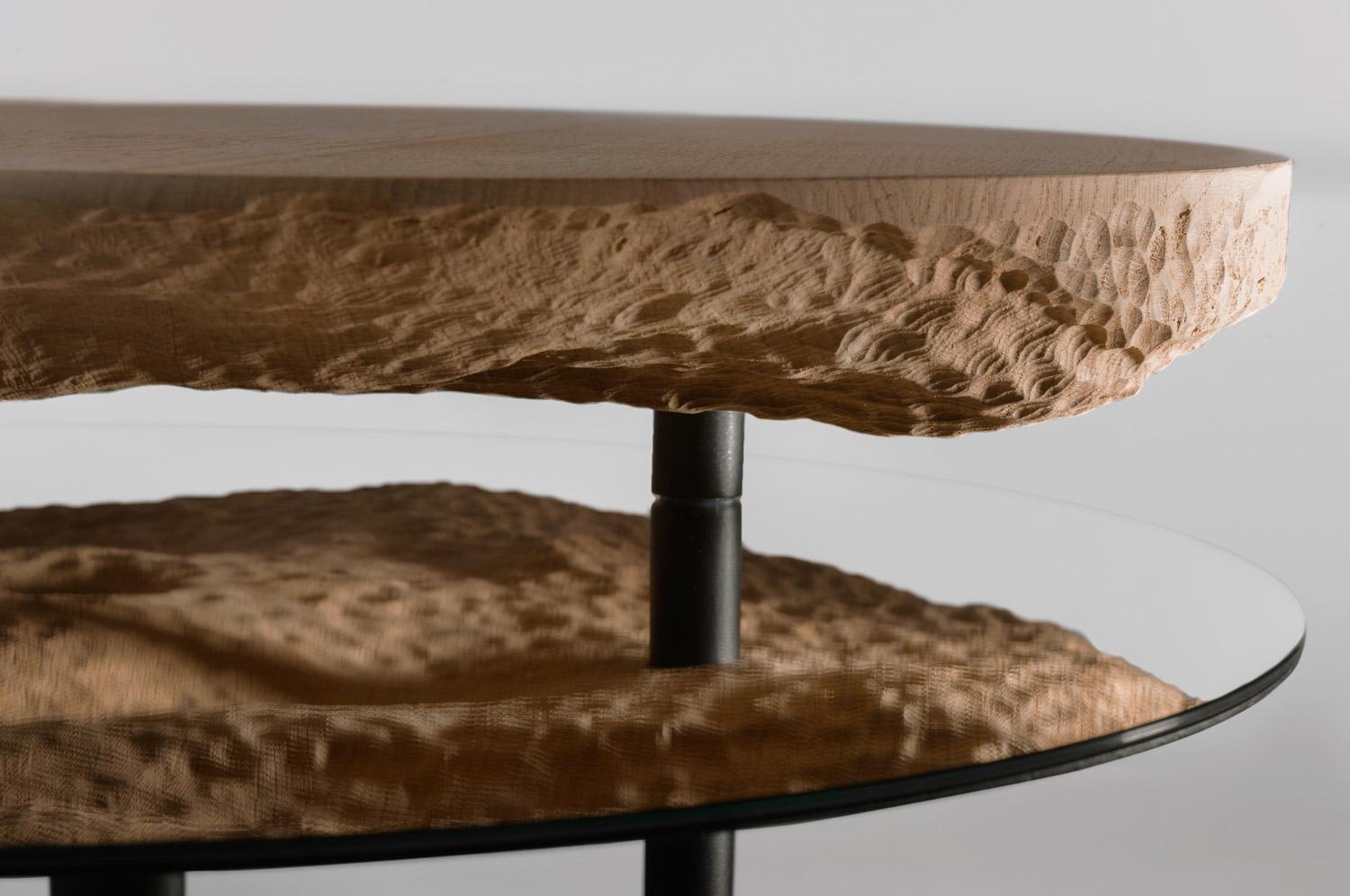 Moderno Tavolino Solco in Oak Acciaio Specchio di Constance Guisset in vendita