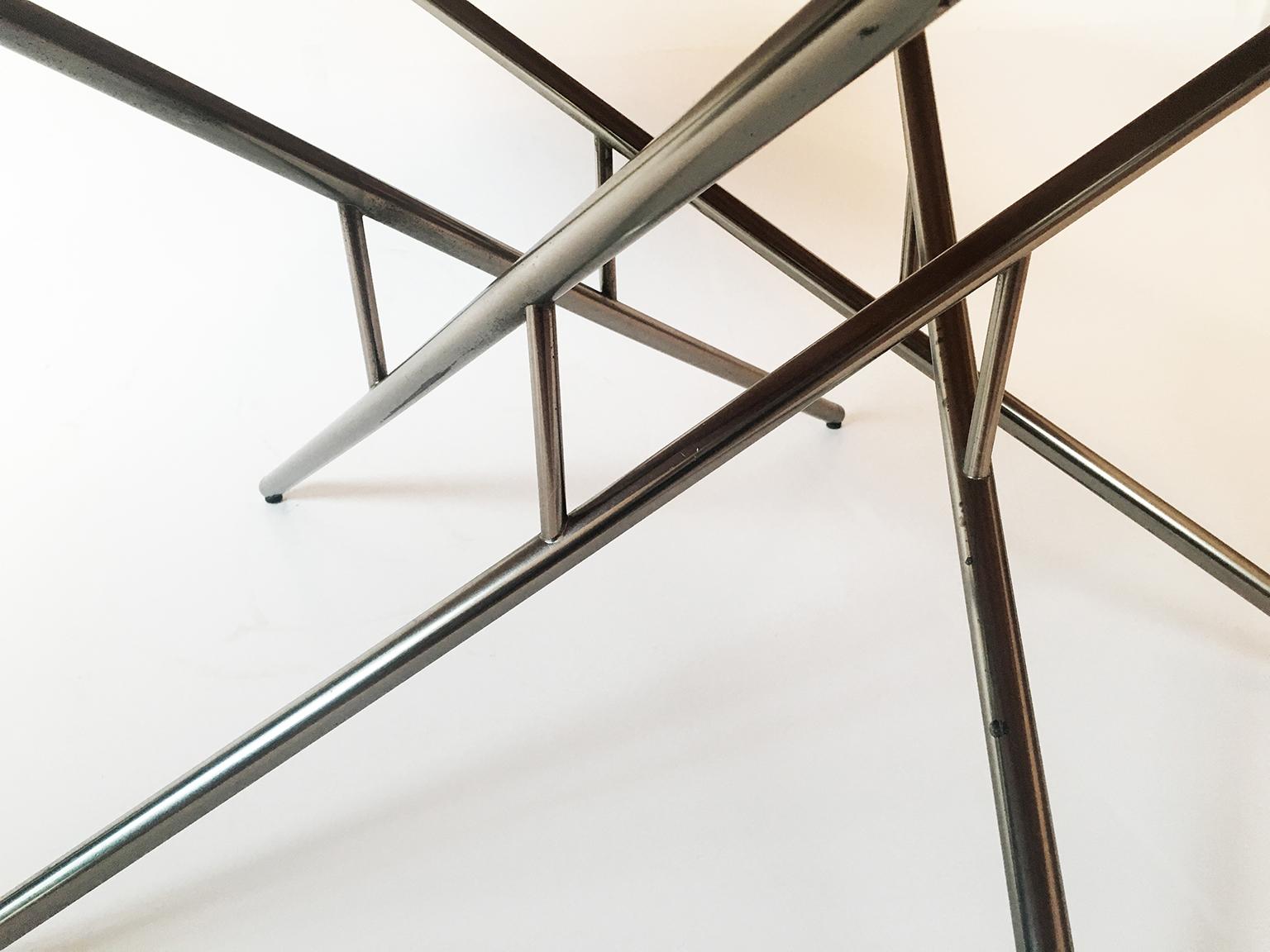 Mid-Century Modern Coffee Table, Spiral Tubular Base en vente