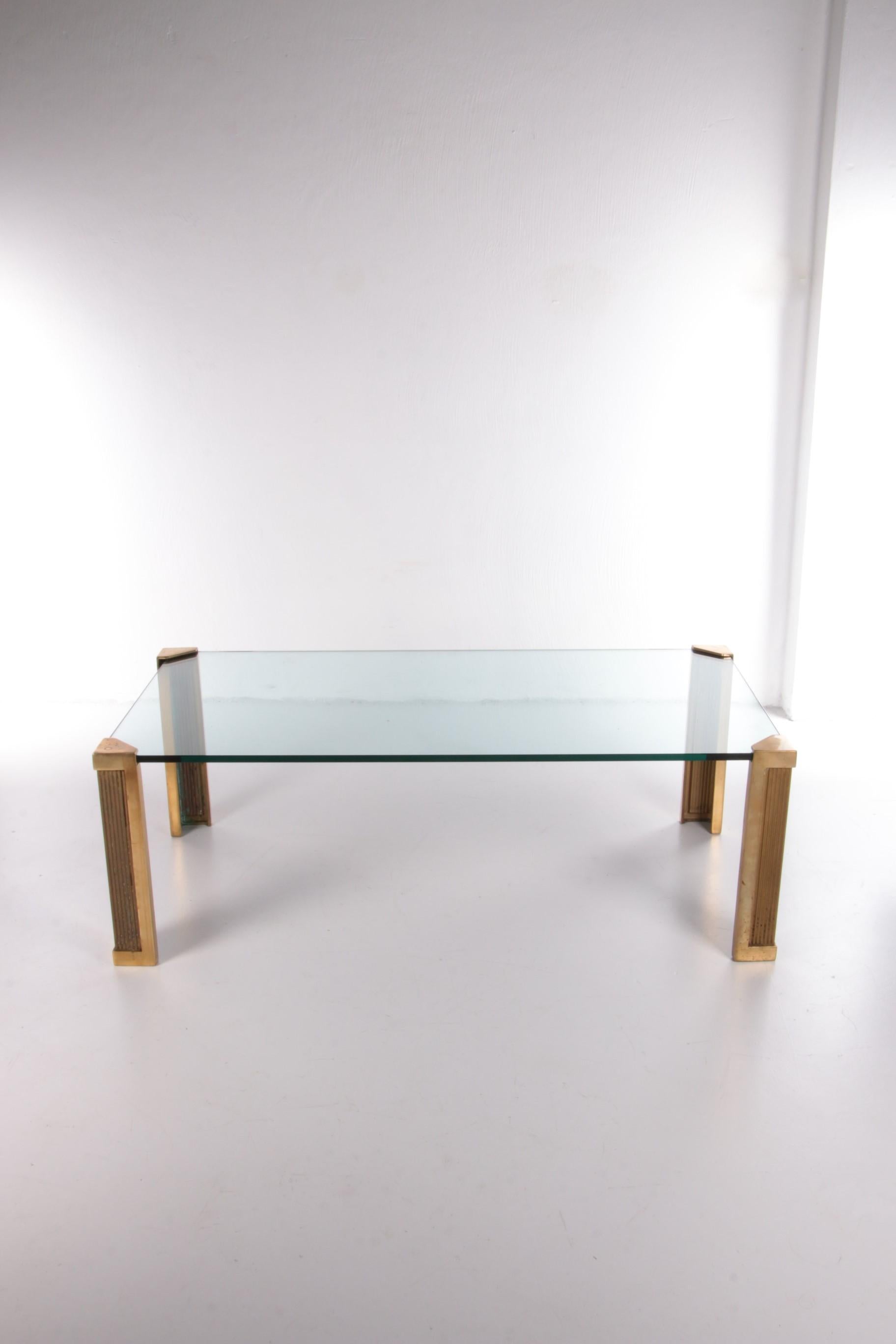 Coffee table T14 design by Peter Ghyczy 1970s.


This is a beautiful coffee table with the original legs of the designer Peter Ghyczy (model t 14). There are different models. Check our website for this.

The legs are made of bronze and brass.

The
