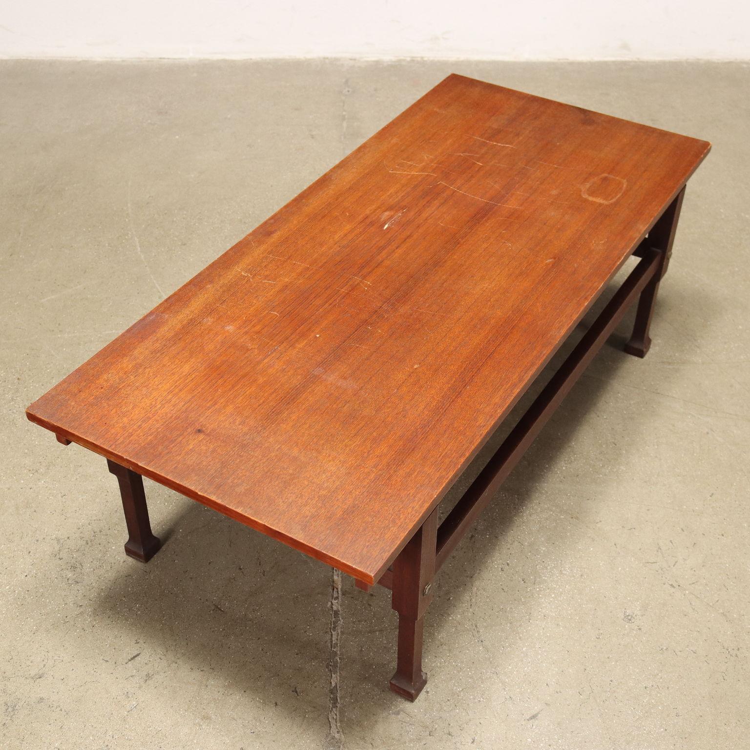 Table basse en teck Italie des années 1960 Bon état - En vente à Milano, IT