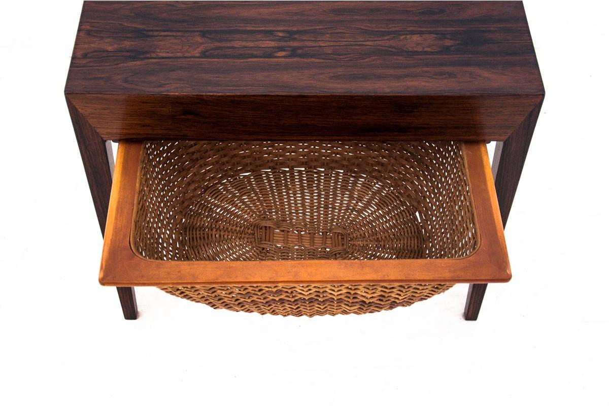 Coffee table / thread, Denmark, 1960s. For Sale 1