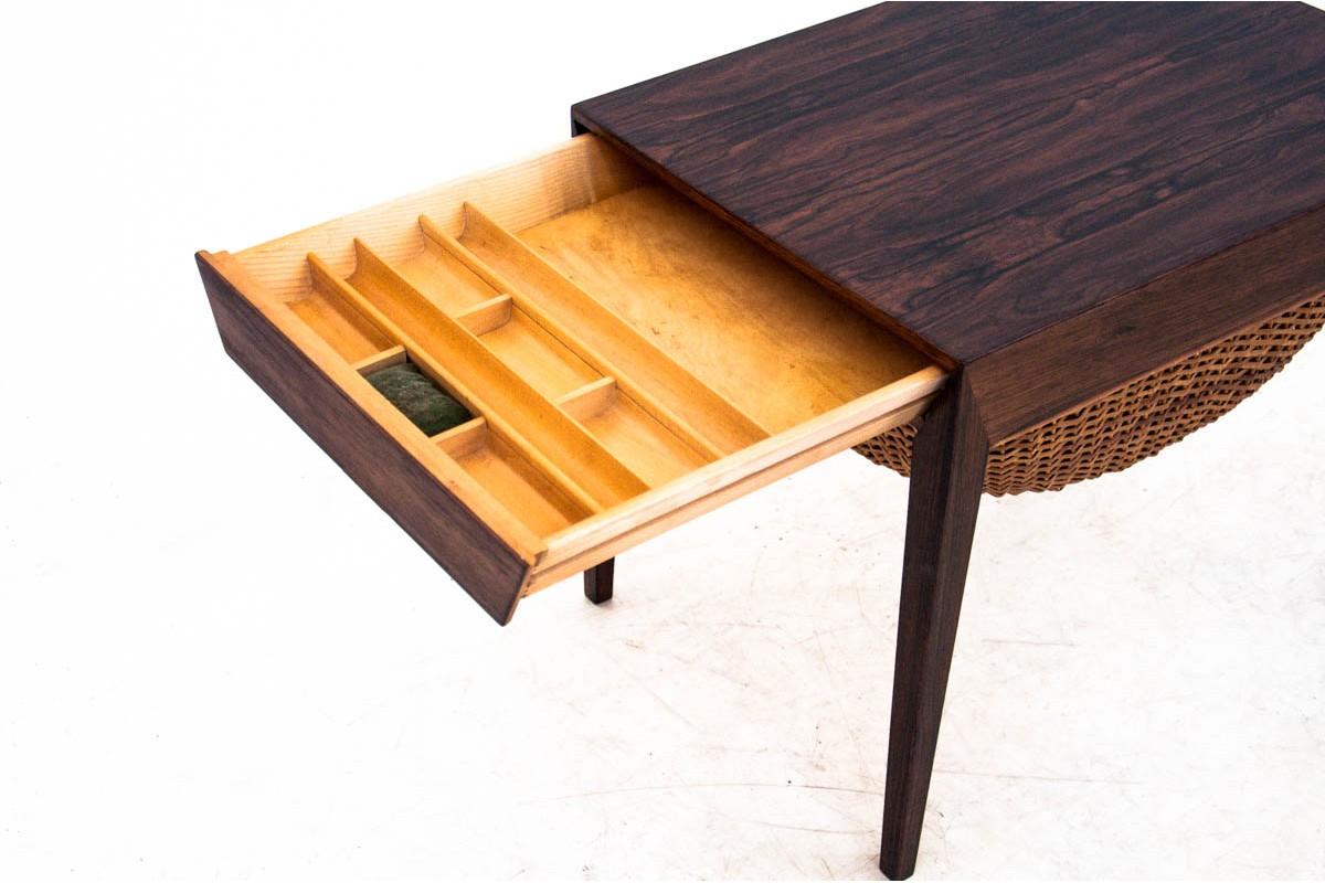 Coffee table / thread, Denmark, 1960s. For Sale 2