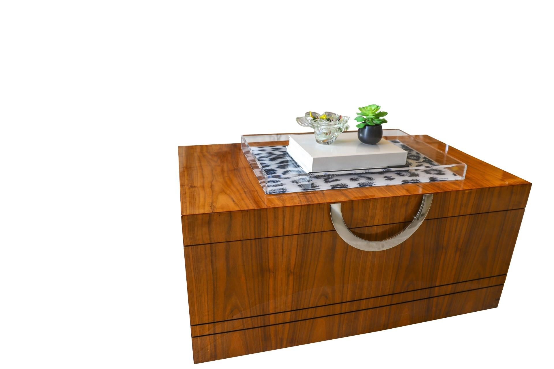 Couchtisch-Tischtruhe von Serge De Troyer (21. Jahrhundert und zeitgenössisch) im Angebot