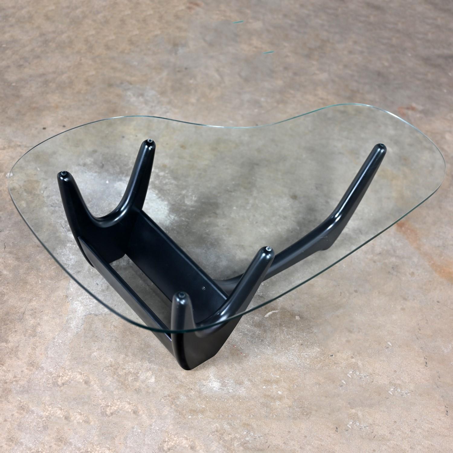 Coffee Table w/Black Base & Biomorphic Glass Top Style Kroehler Pearsall or Tonk For Sale 5
