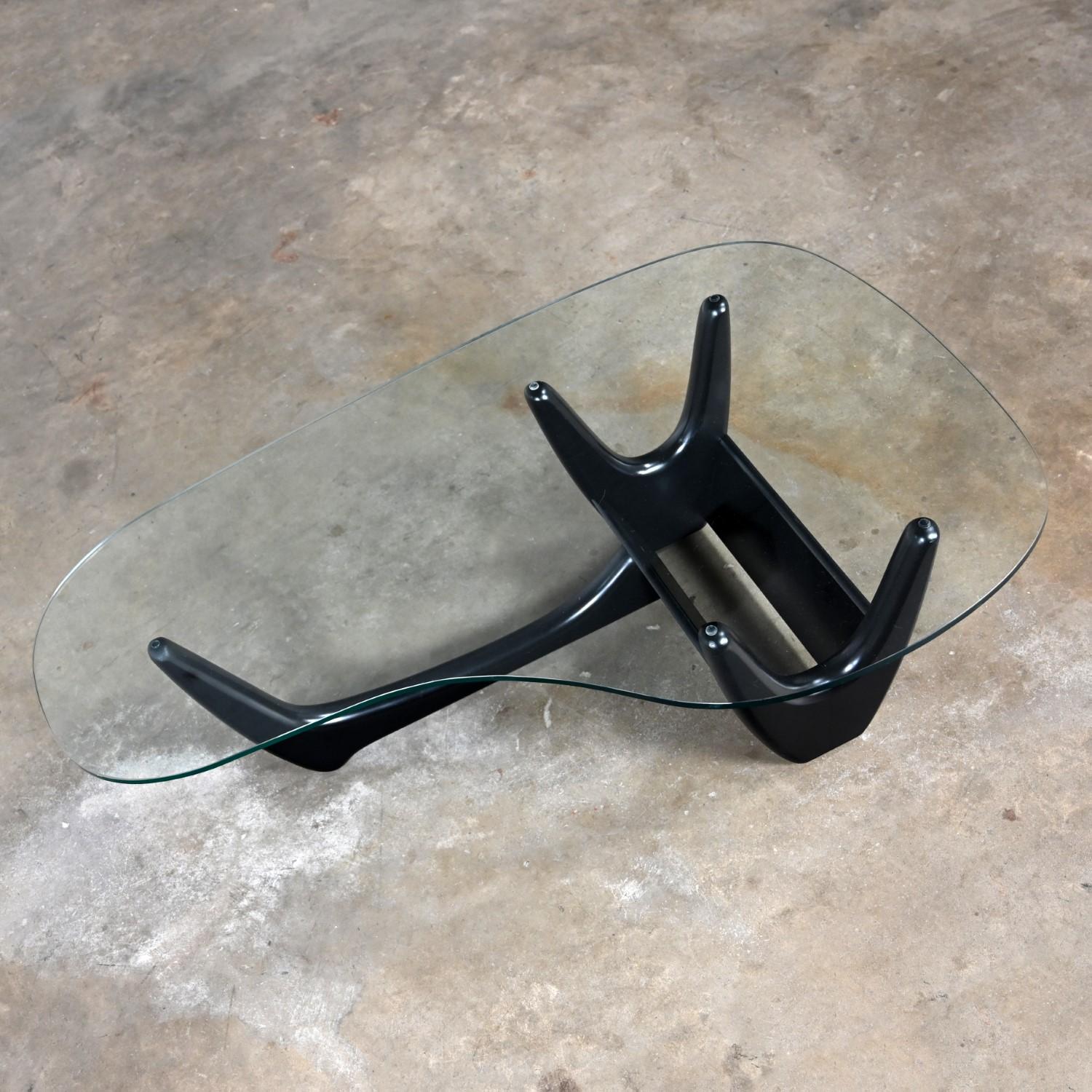 Coffee Table w/Black Base & Biomorphic Glass Top Style Kroehler Pearsall or Tonk For Sale 7
