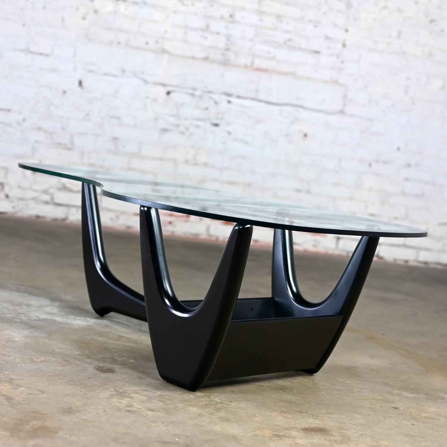 Unknown Coffee Table w/Black Base & Biomorphic Glass Top Style Kroehler Pearsall or Tonk For Sale