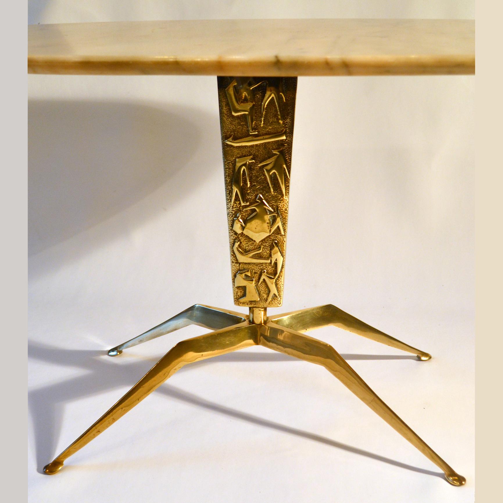 Coffee Table Wit Oval Marble Top on Bronze Base Attributed to Duilio Barnabé For Sale 1