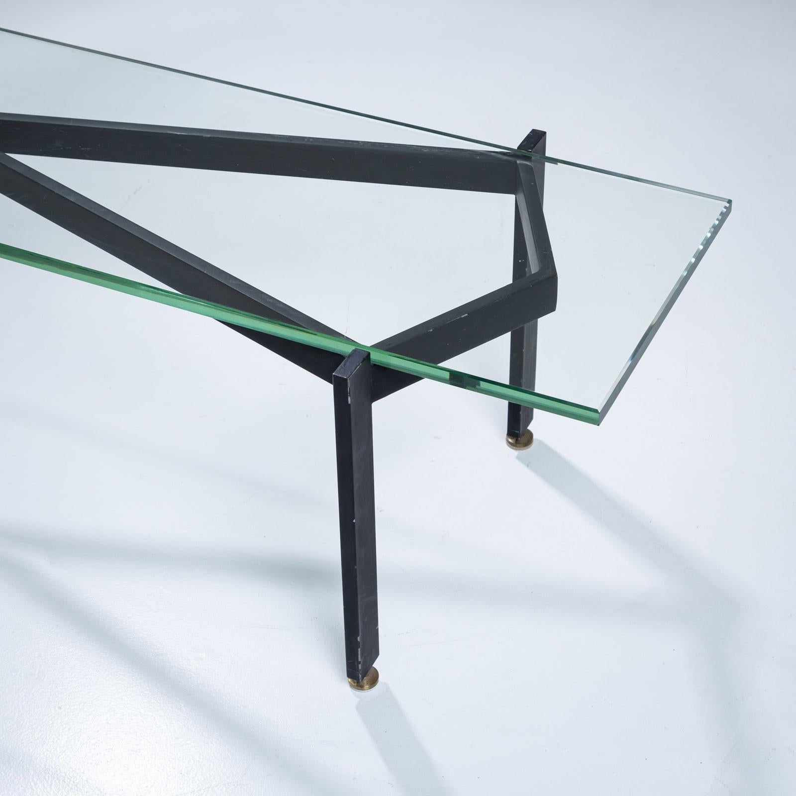 Table basse avec cadre en fer noir, Italie, années 1960 en vente 6