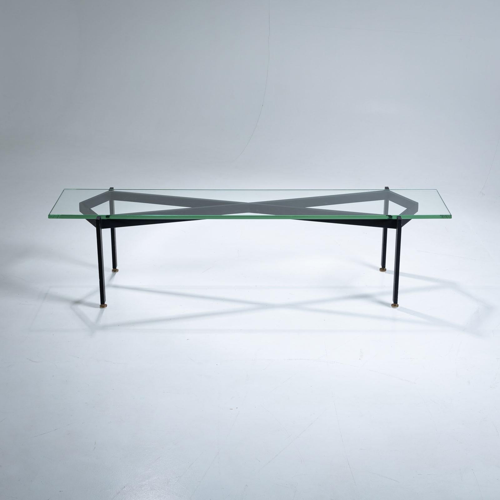 Table basse avec cadre en fer noir, Italie, années 1960 en vente 7