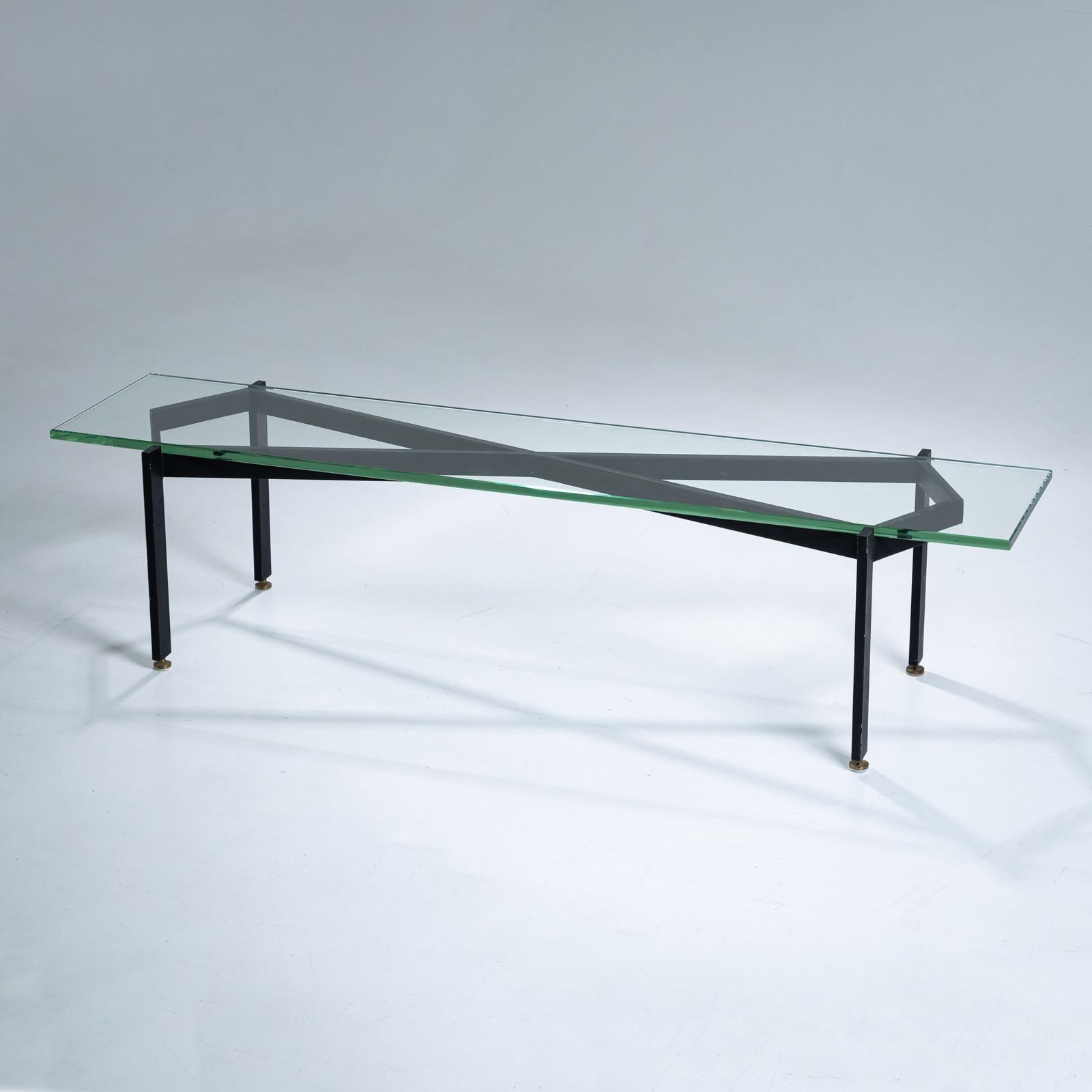 Table basse avec cadre en fer noir, Italie, années 1960 en vente 8