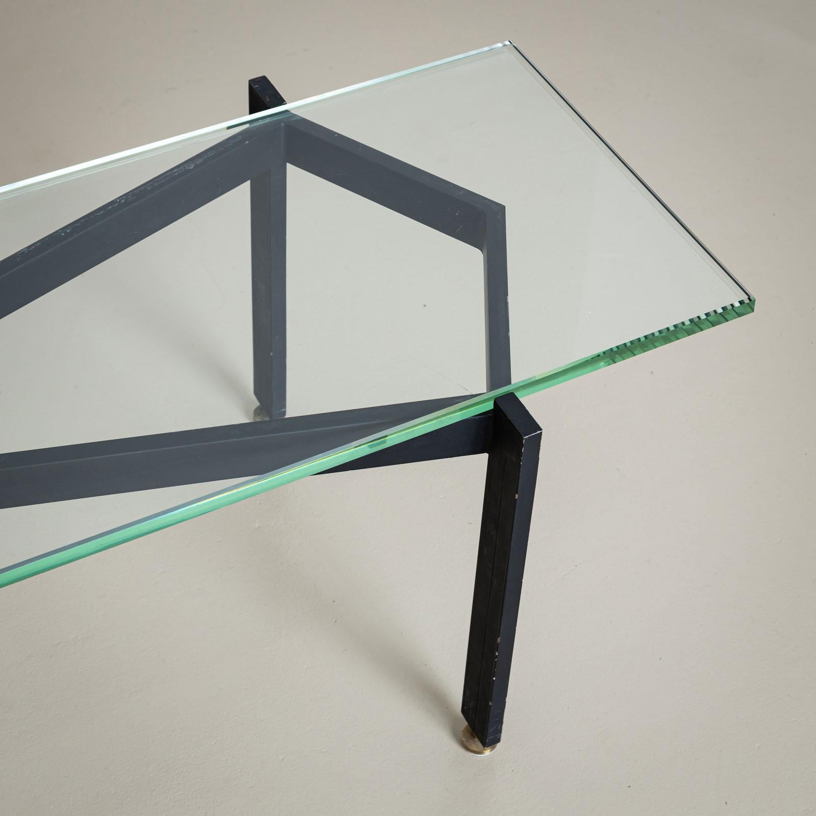 Mid-Century Modern Table basse avec cadre en fer noir, Italie, années 1960 en vente