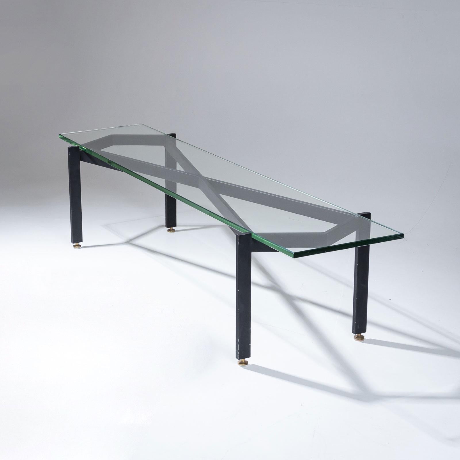 Table basse avec cadre en fer noir, Italie, années 1960 en vente 1